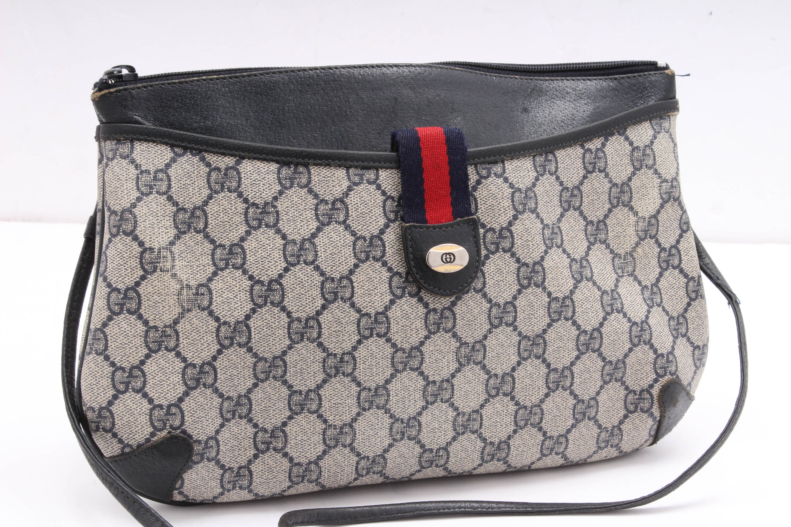 Vintage Gucci Leather Shoulder Bag