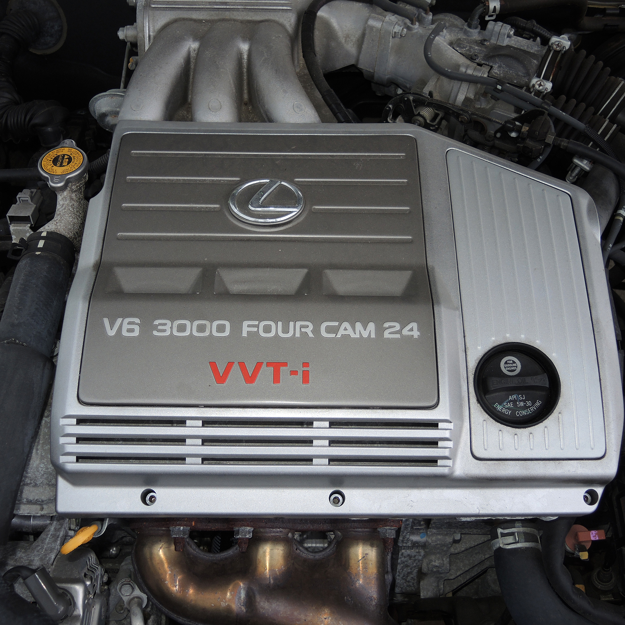 2000 Lexus ES300 Platinum Series Luxury Sedan