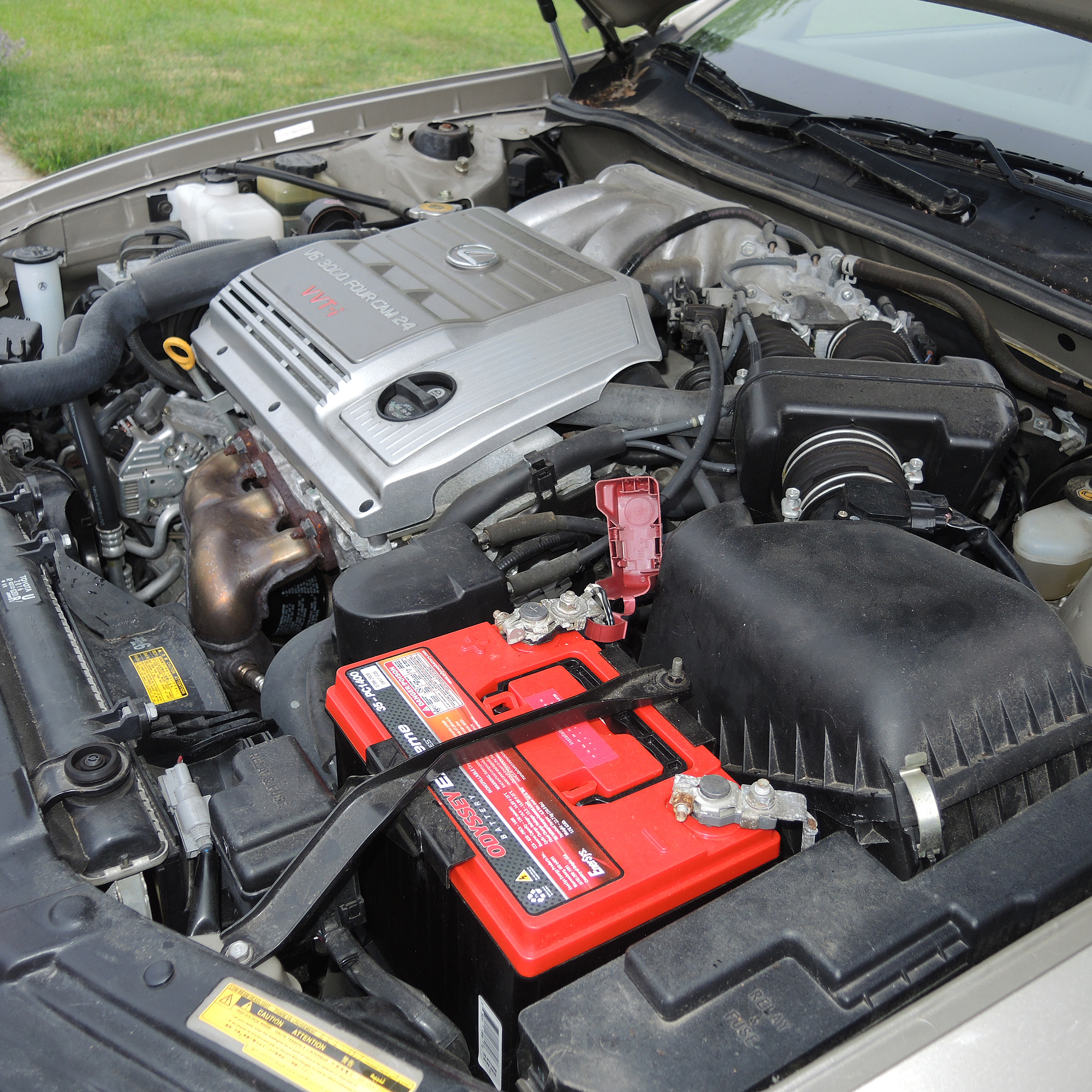 2000 Lexus ES300 Platinum Series Luxury Sedan