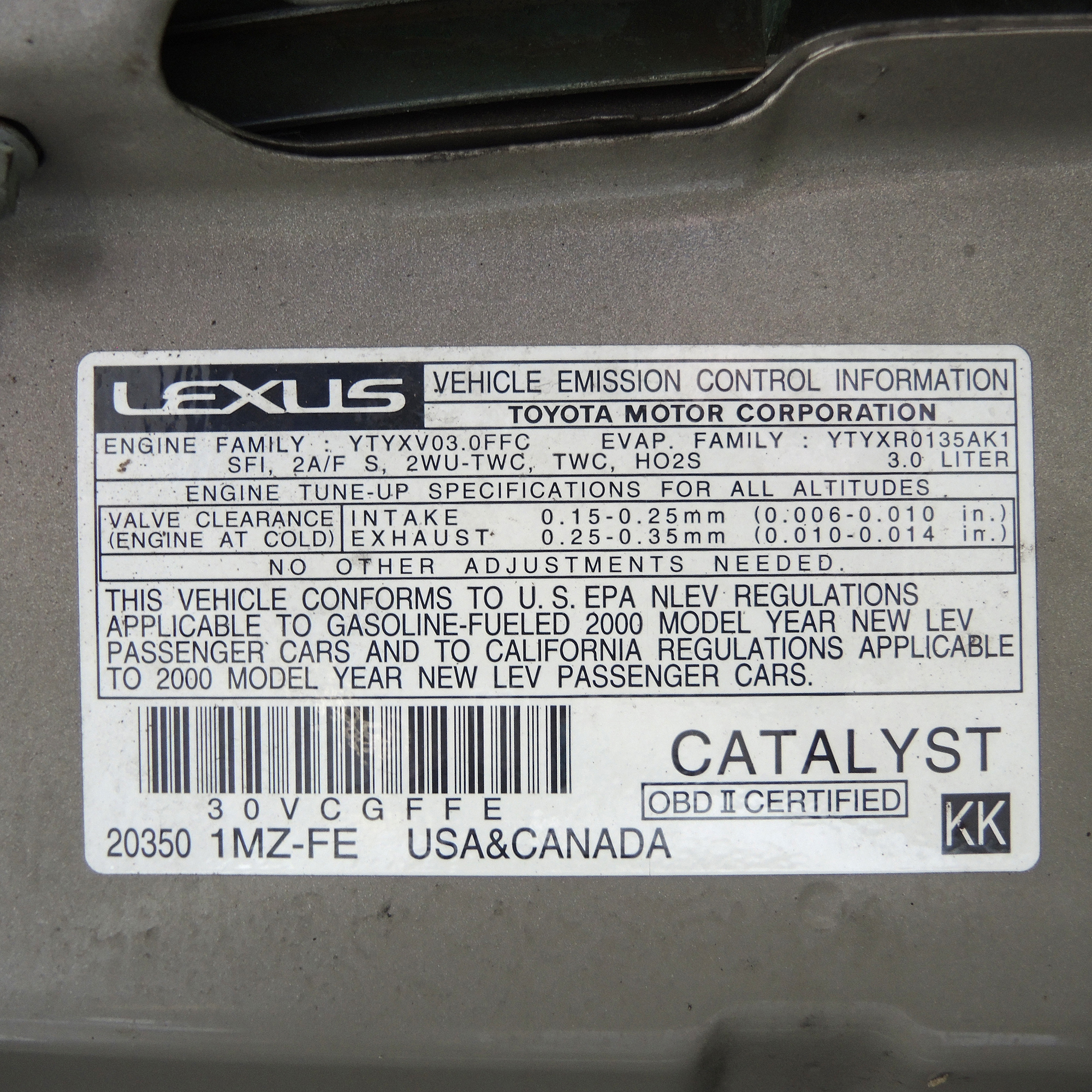 2000 Lexus ES300 Platinum Series Luxury Sedan