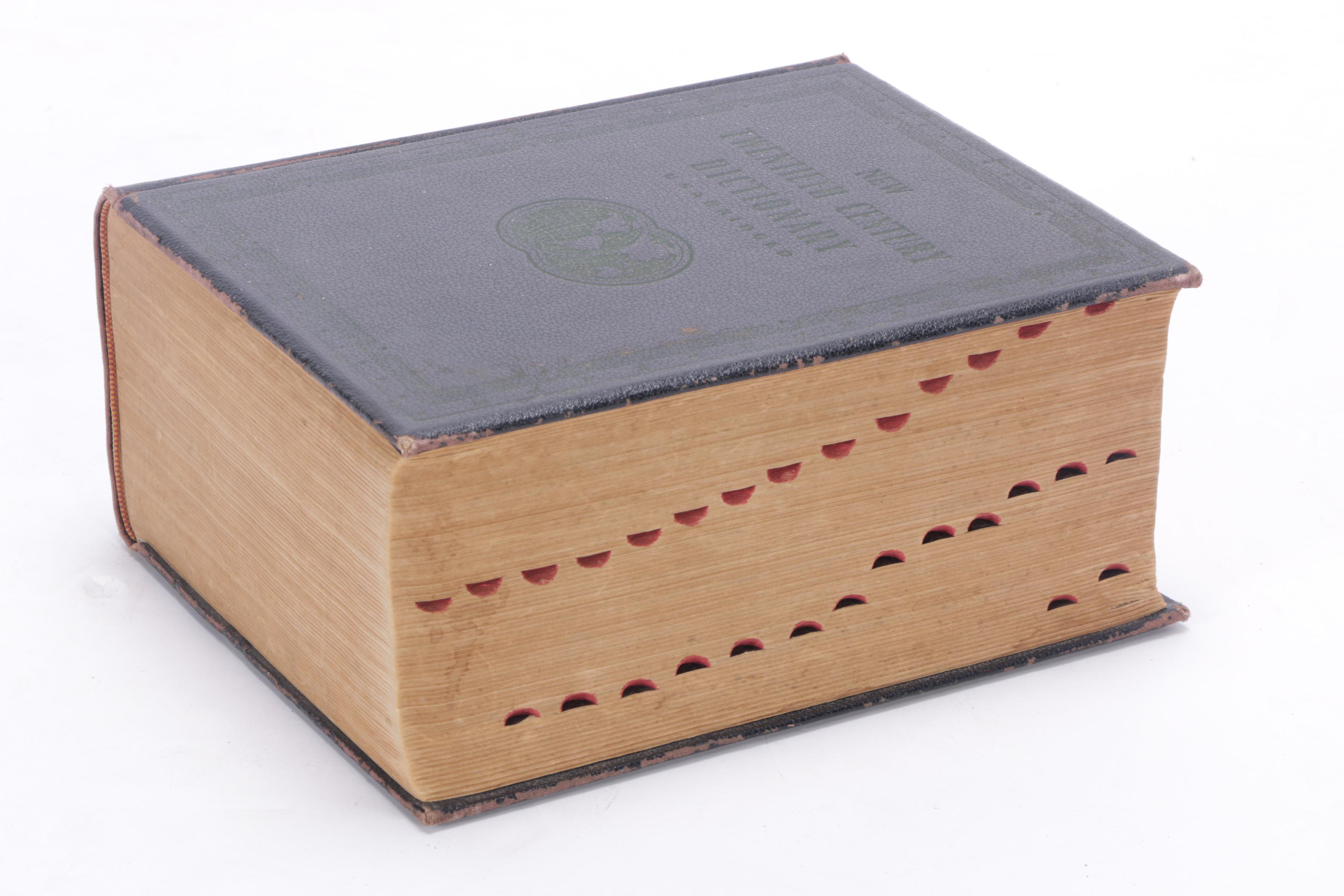 1941 "New Twentieth Century Dictionary Unabridged"