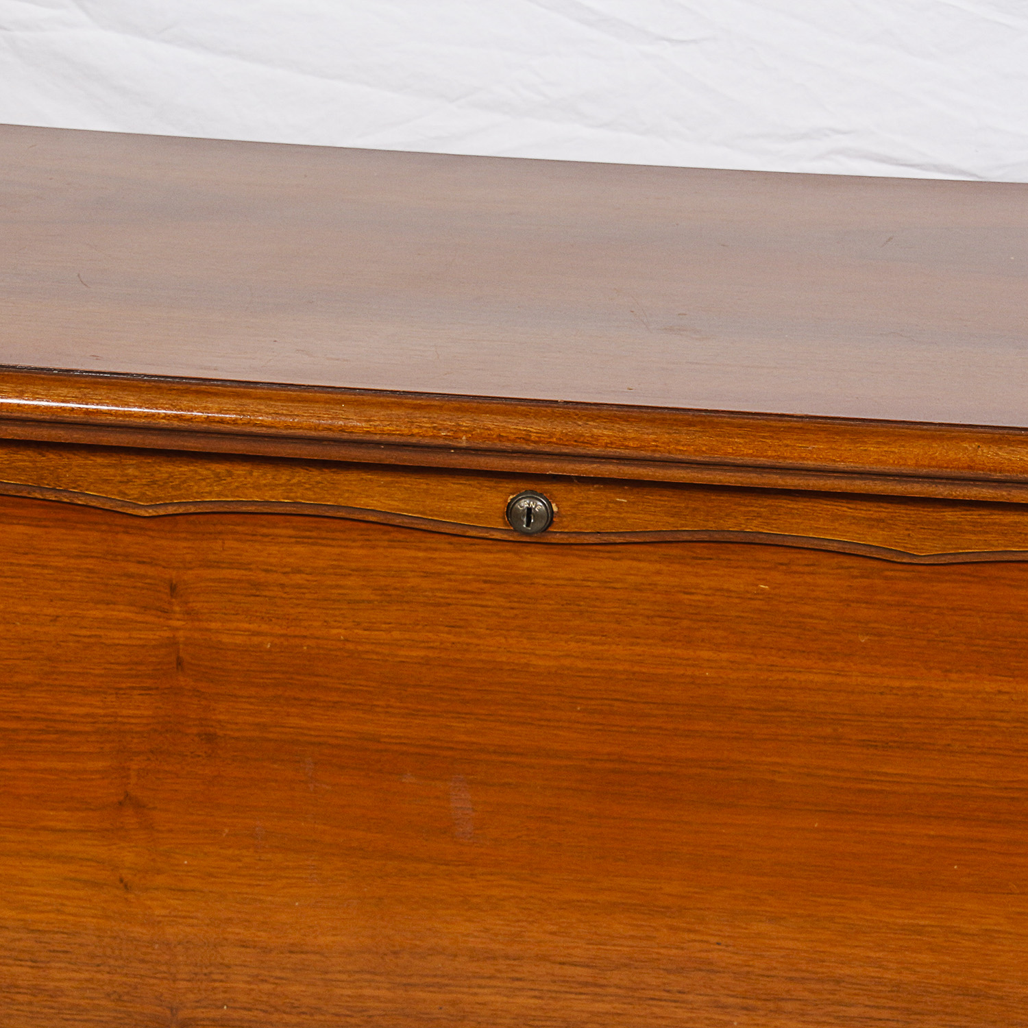 Vintage Lane Cedar Chest