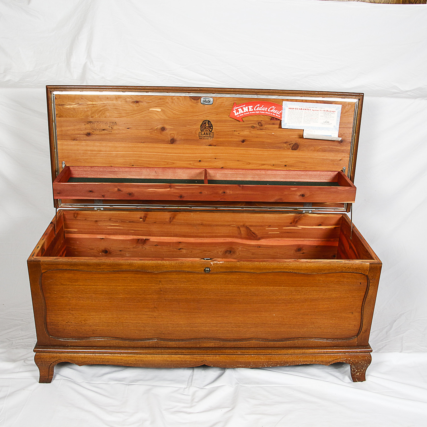 Vintage Lane Cedar Chest