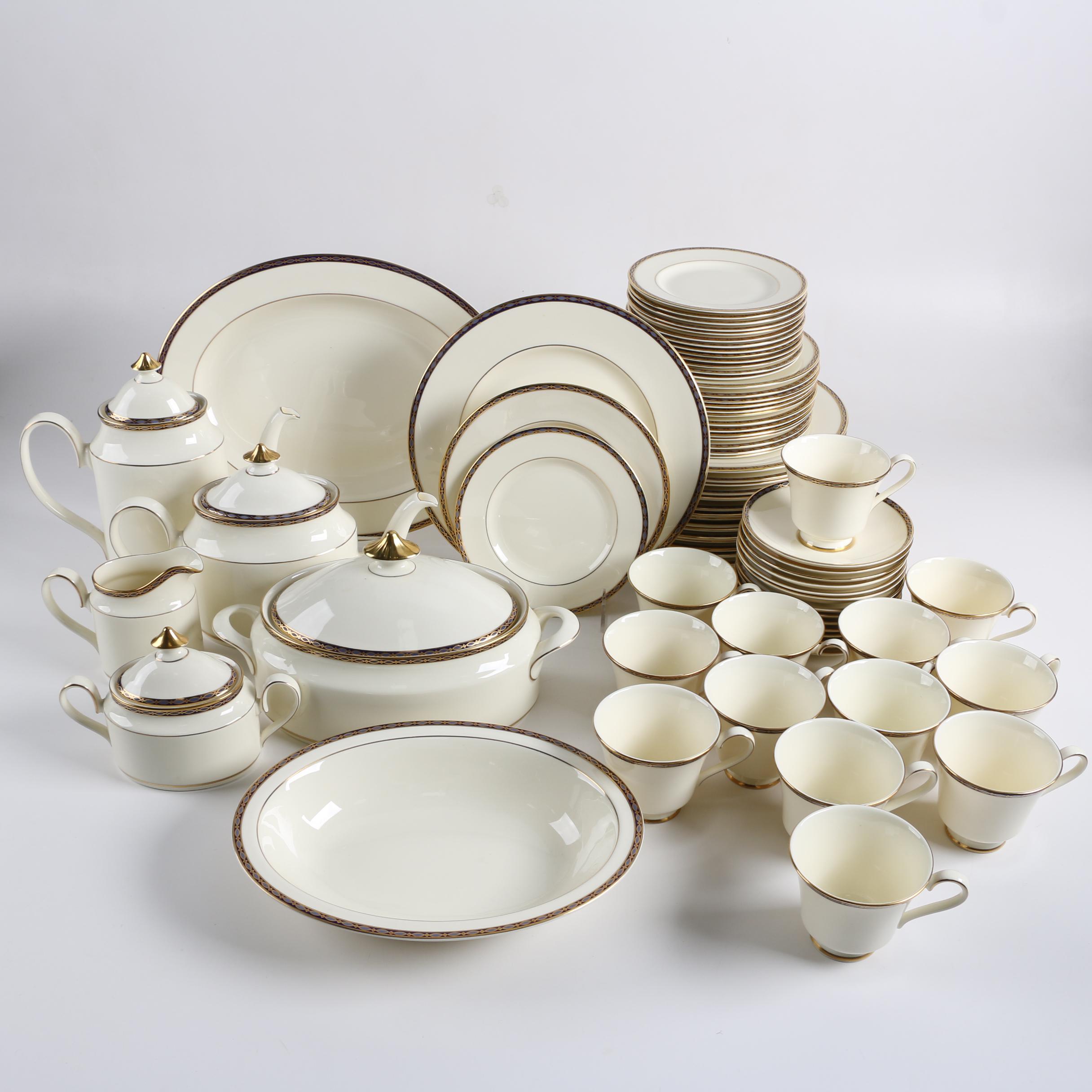 Minton "St. James" Bone China Dinner Service