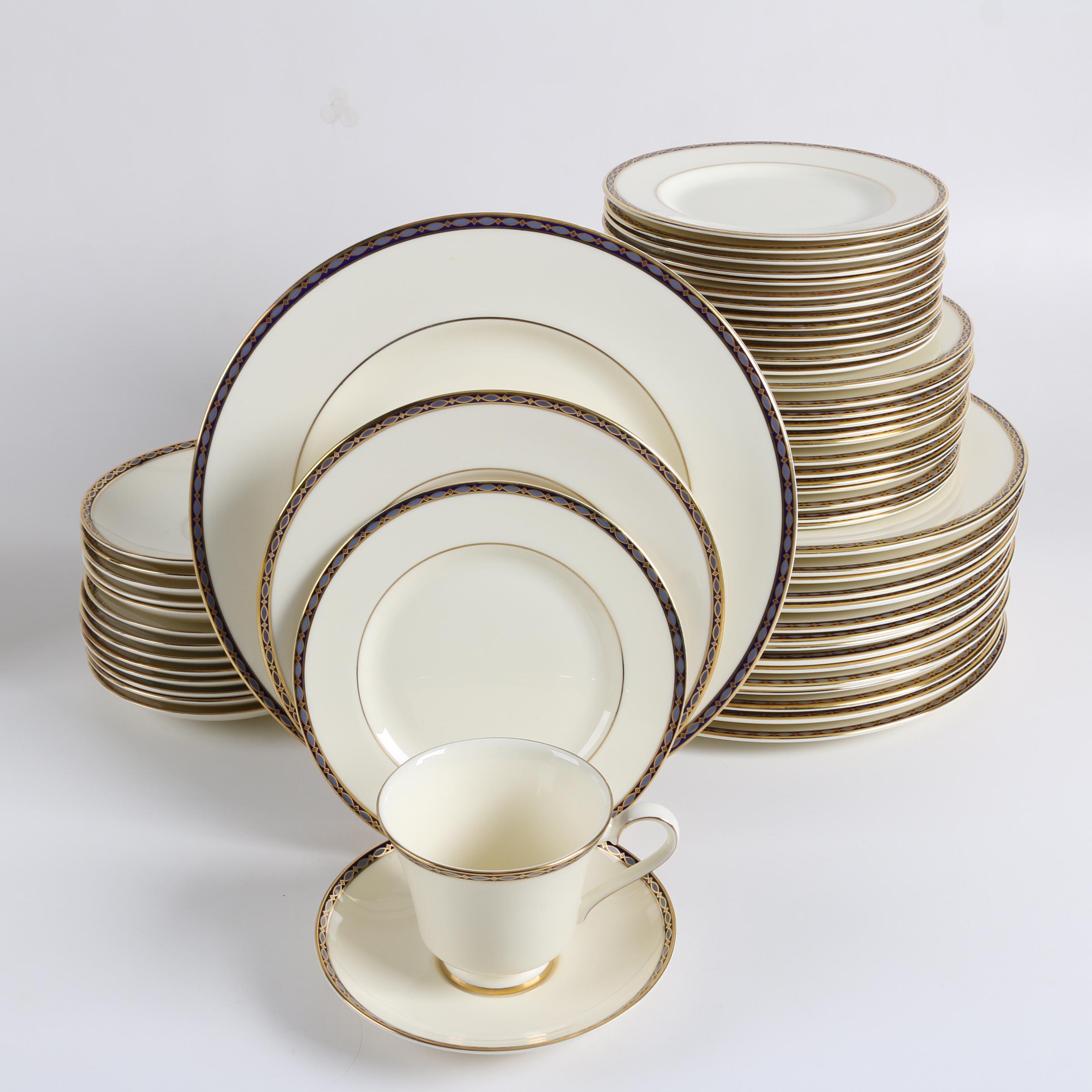 Minton "St. James" Bone China Dinner Service