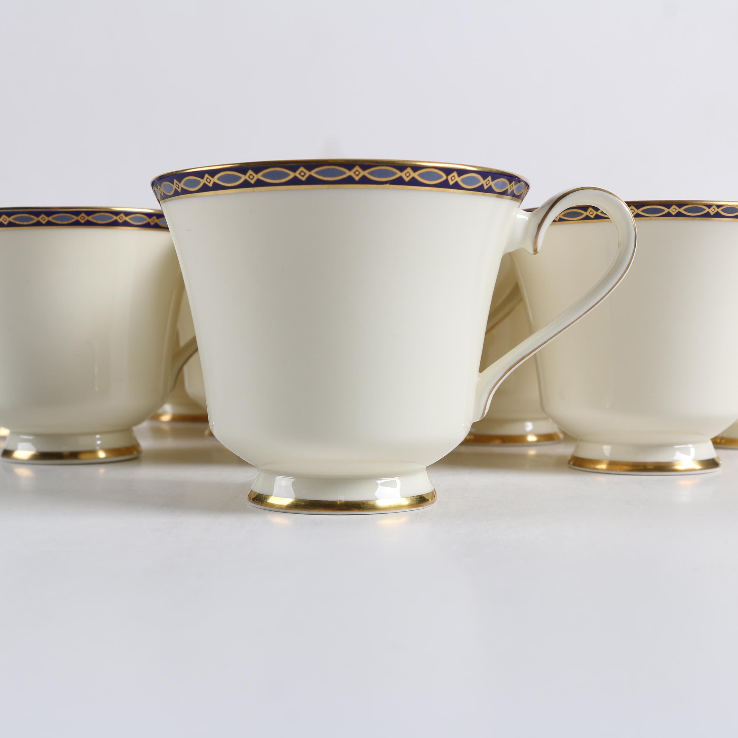 Minton "St. James" Bone China Dinner Service