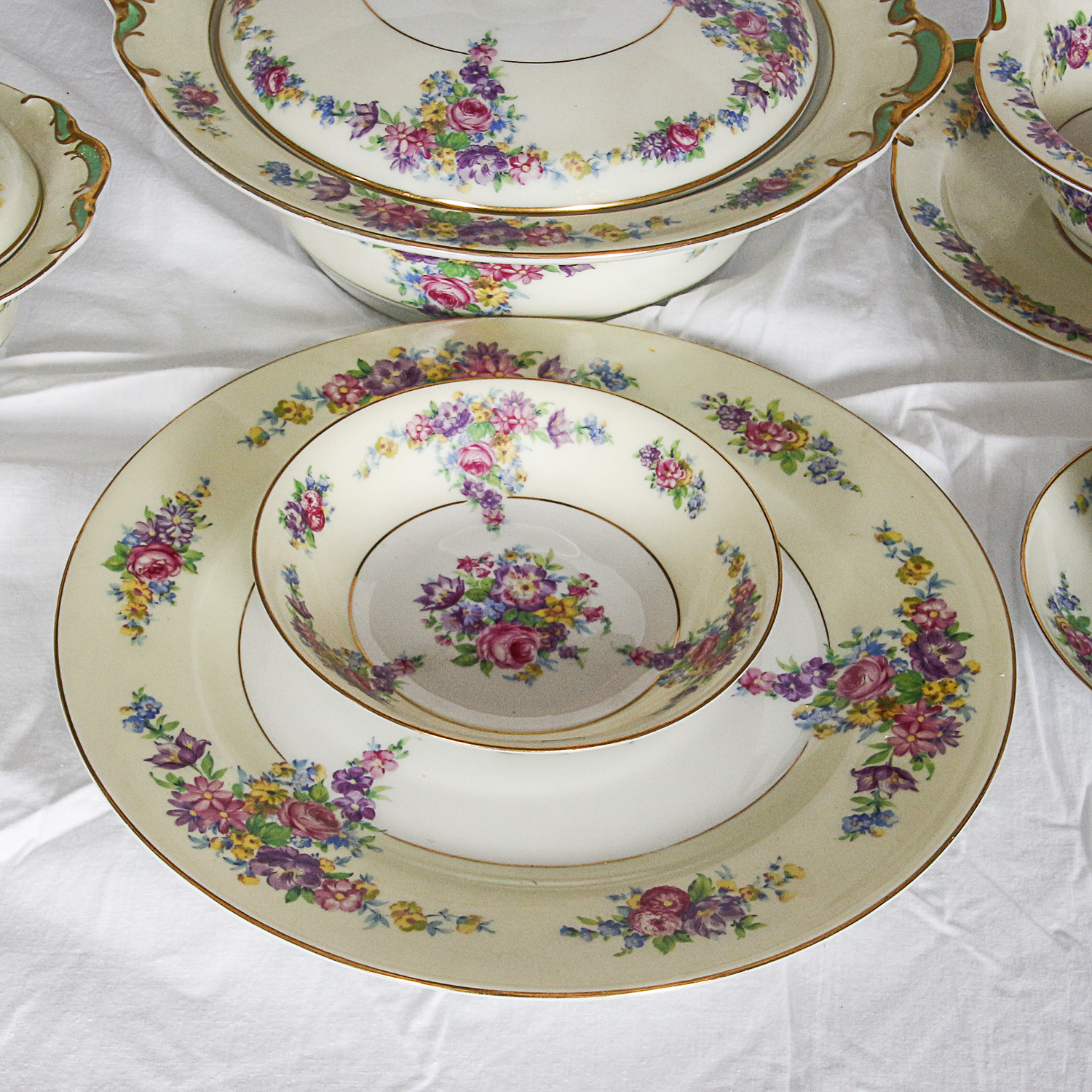 Vintage Floral Porcelain Tableware