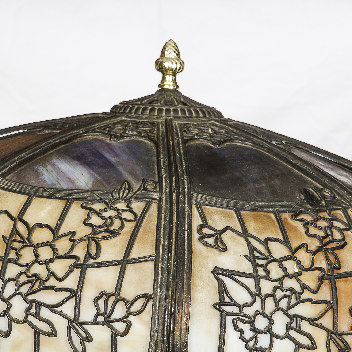 Early 20th Century B & H Style Art Nouveau Slag Glass and Metal Table Lamp