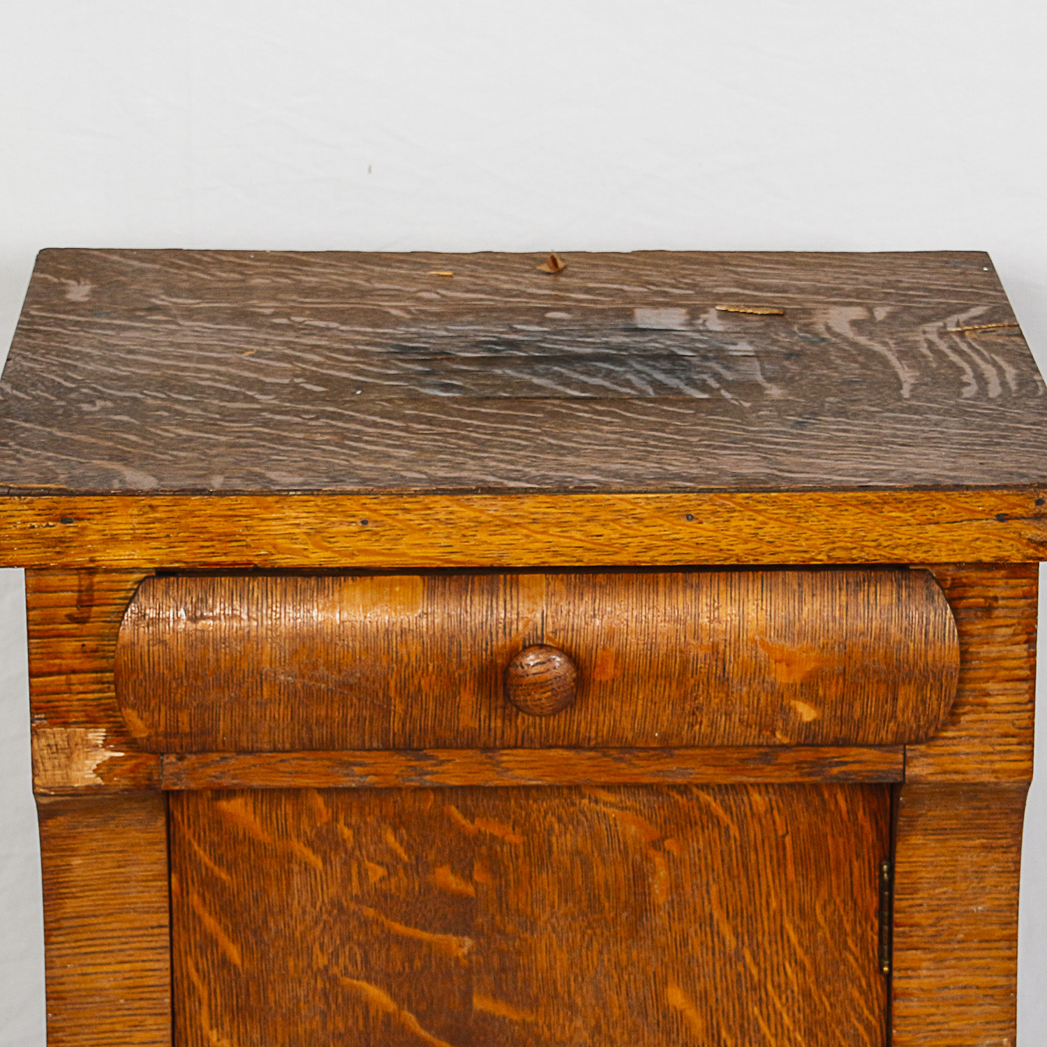 Antique Quatersawn Oak Side Table