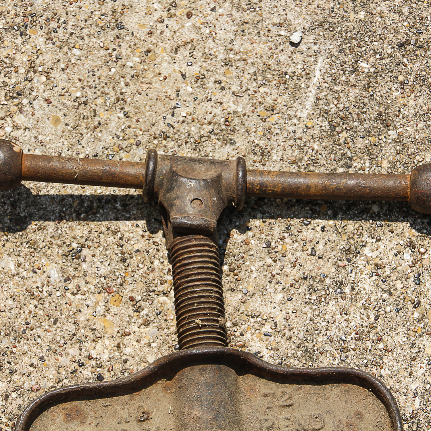 Bench Mount Yoke Pipe Vise