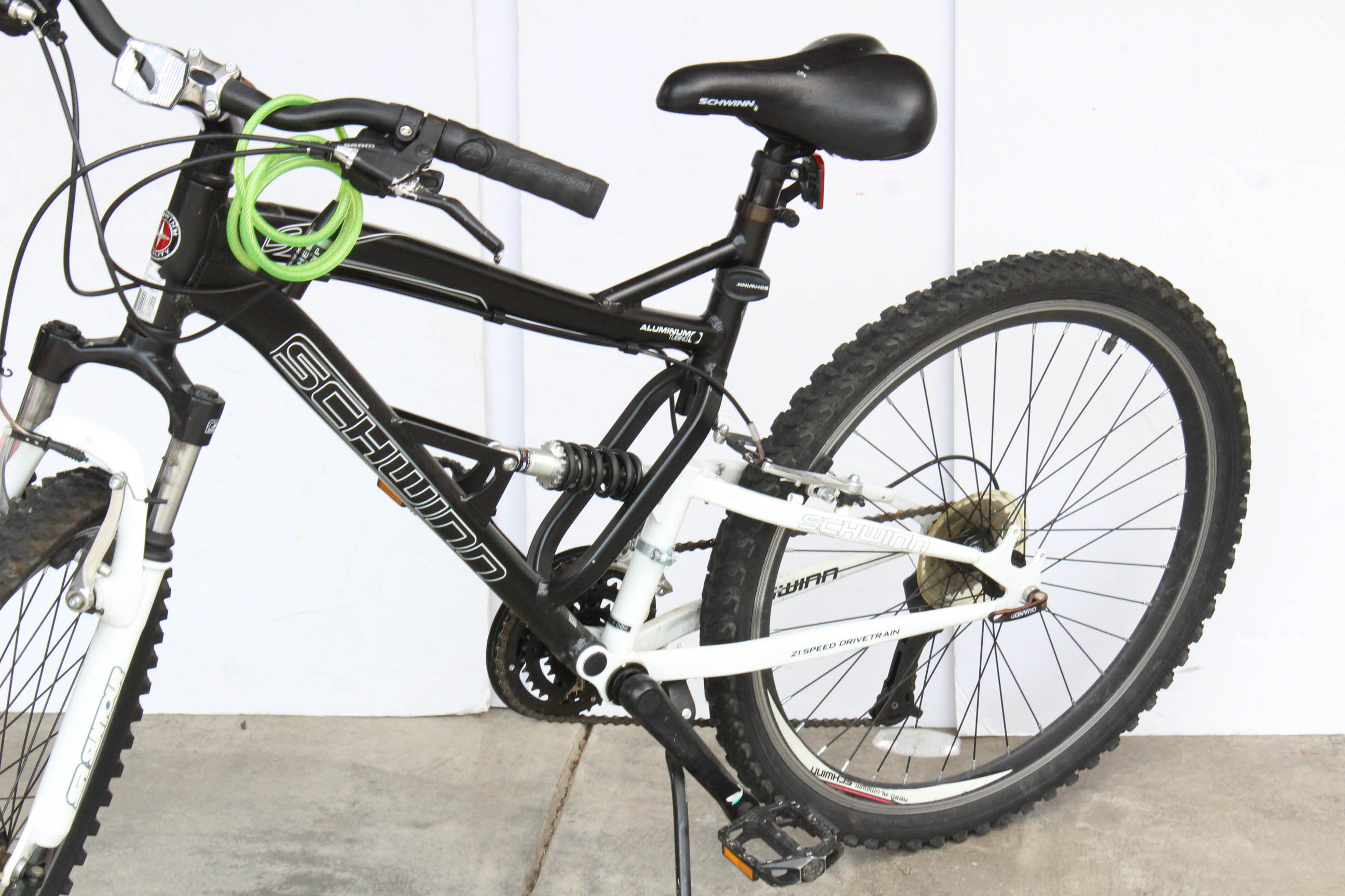 Schwinn S-25 Mountain Bike
