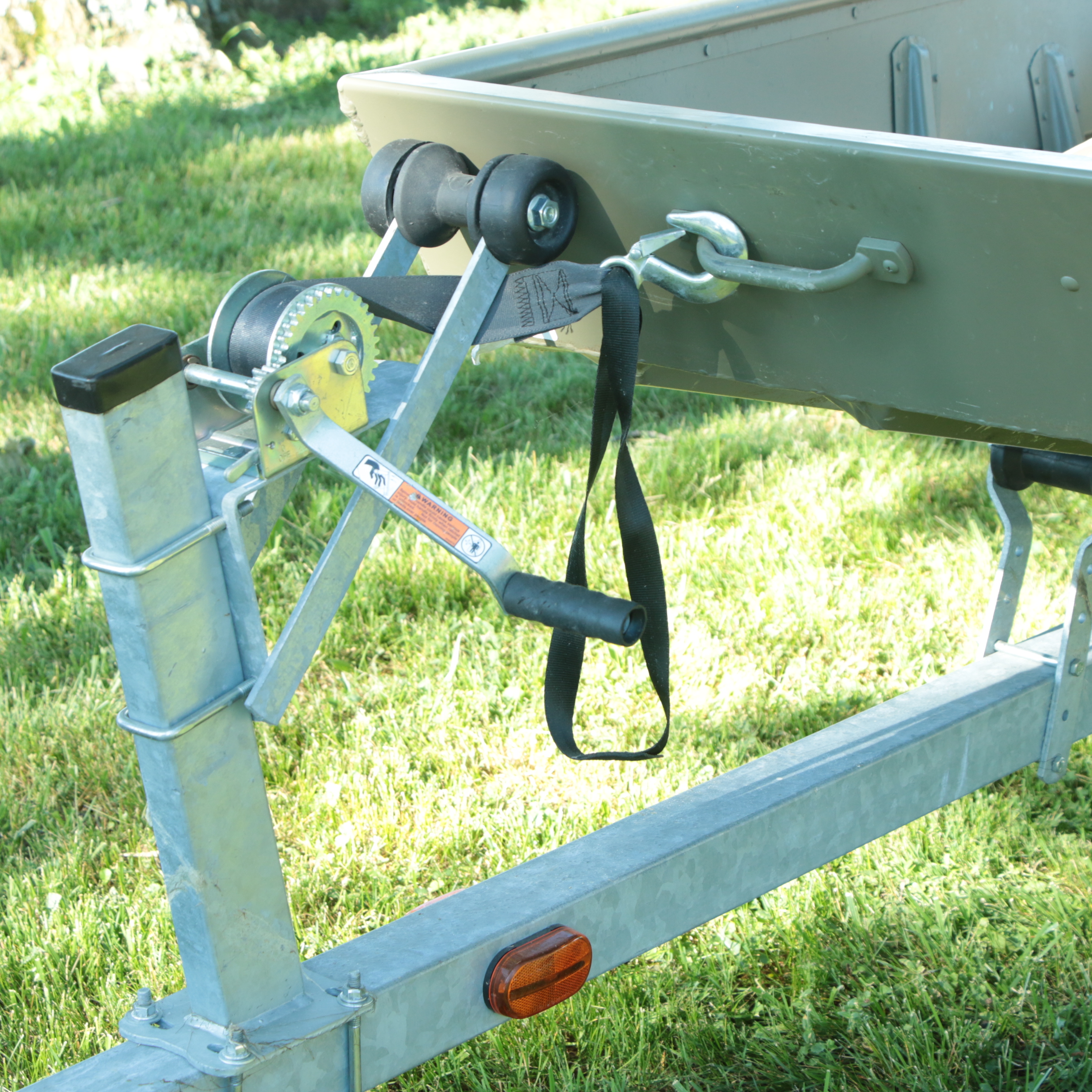 Tracker Topper 1436 Jon Boat And Yacht Club Trailer