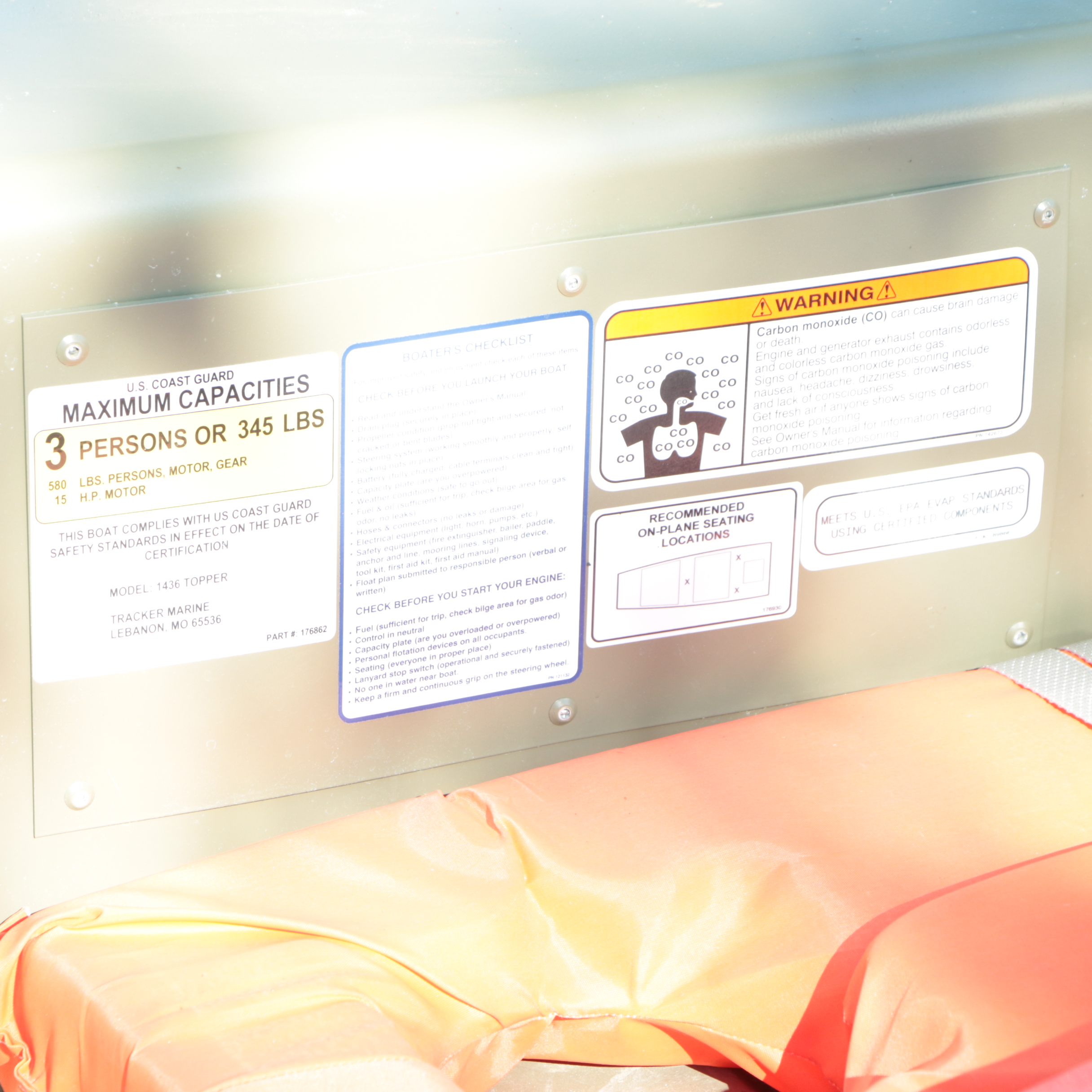 Tracker Topper 1436 Jon Boat And Yacht Club Trailer