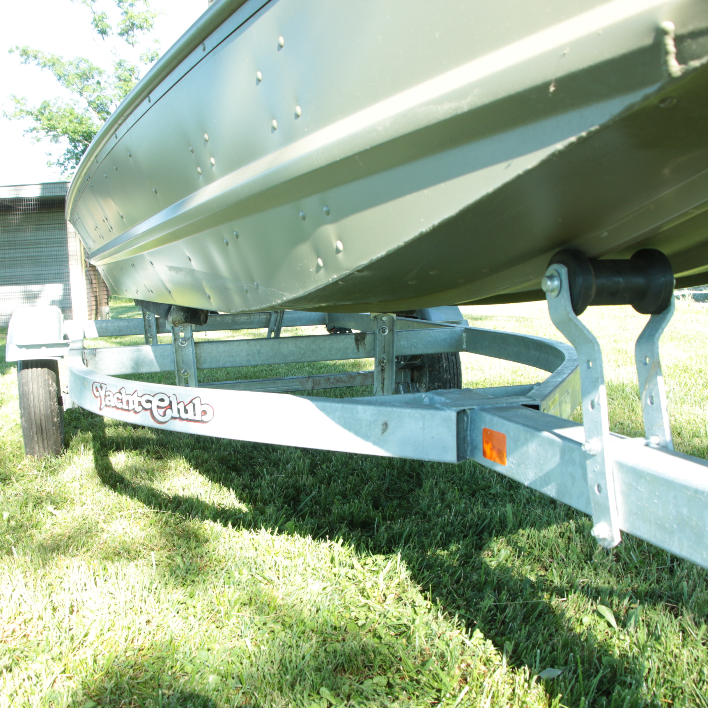 Tracker Topper 1436 Jon Boat And Yacht Club Trailer