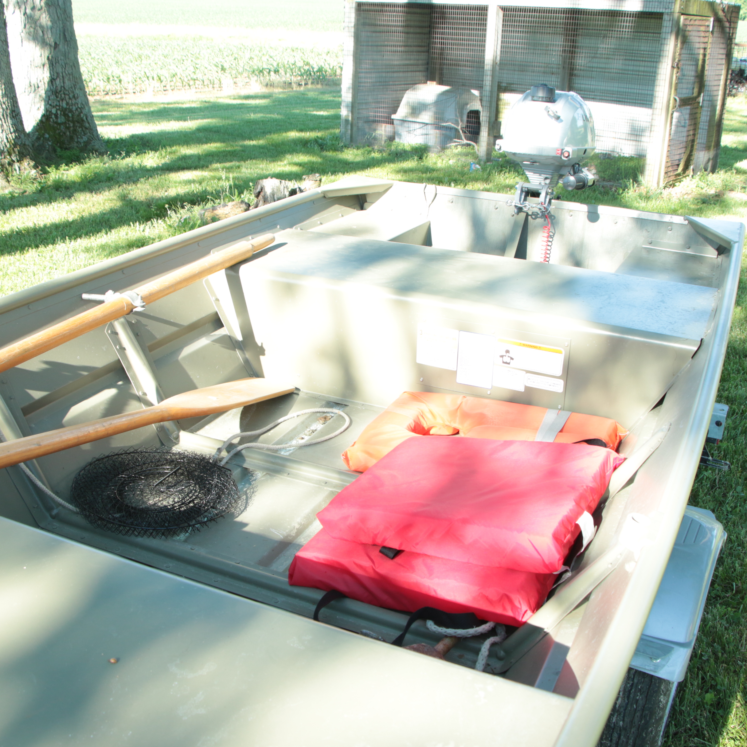 Tracker Topper 1436 Jon Boat And Yacht Club Trailer