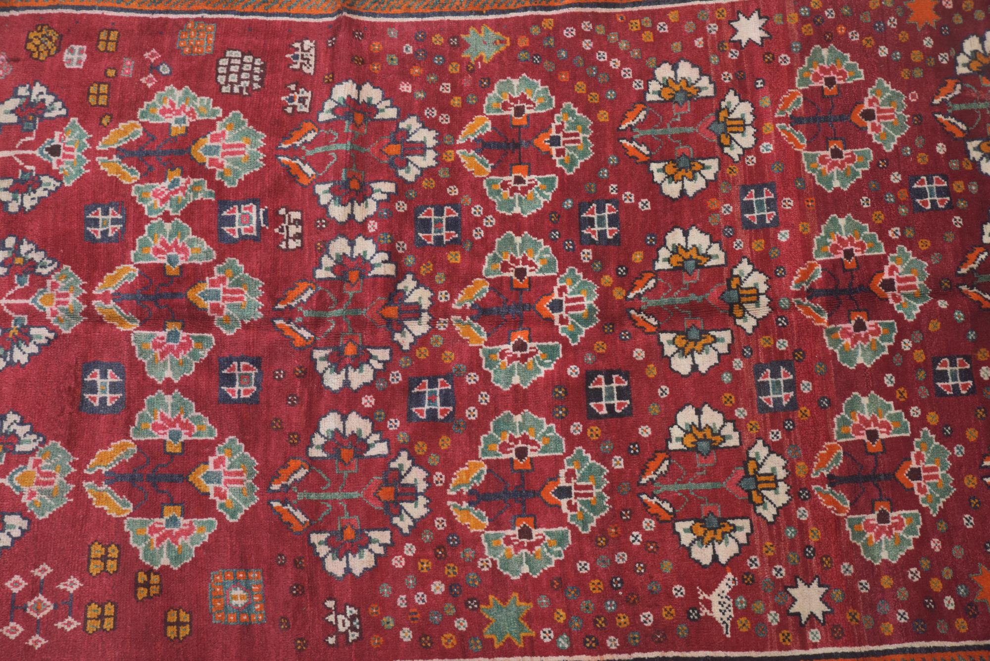 Hand-Knotted Persian Qashqai Wool Area Rug