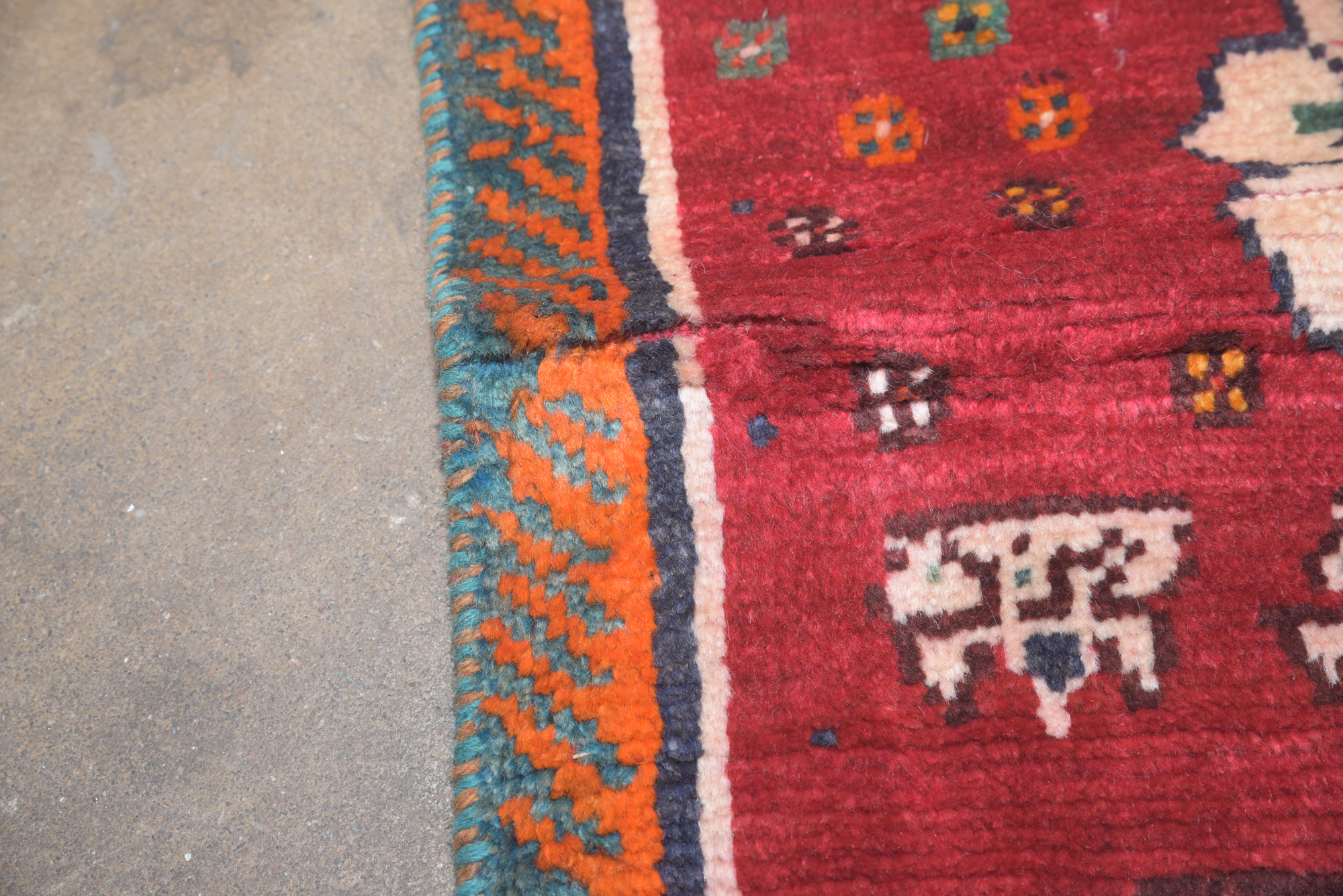 Hand-Knotted Persian Qashqai Wool Area Rug