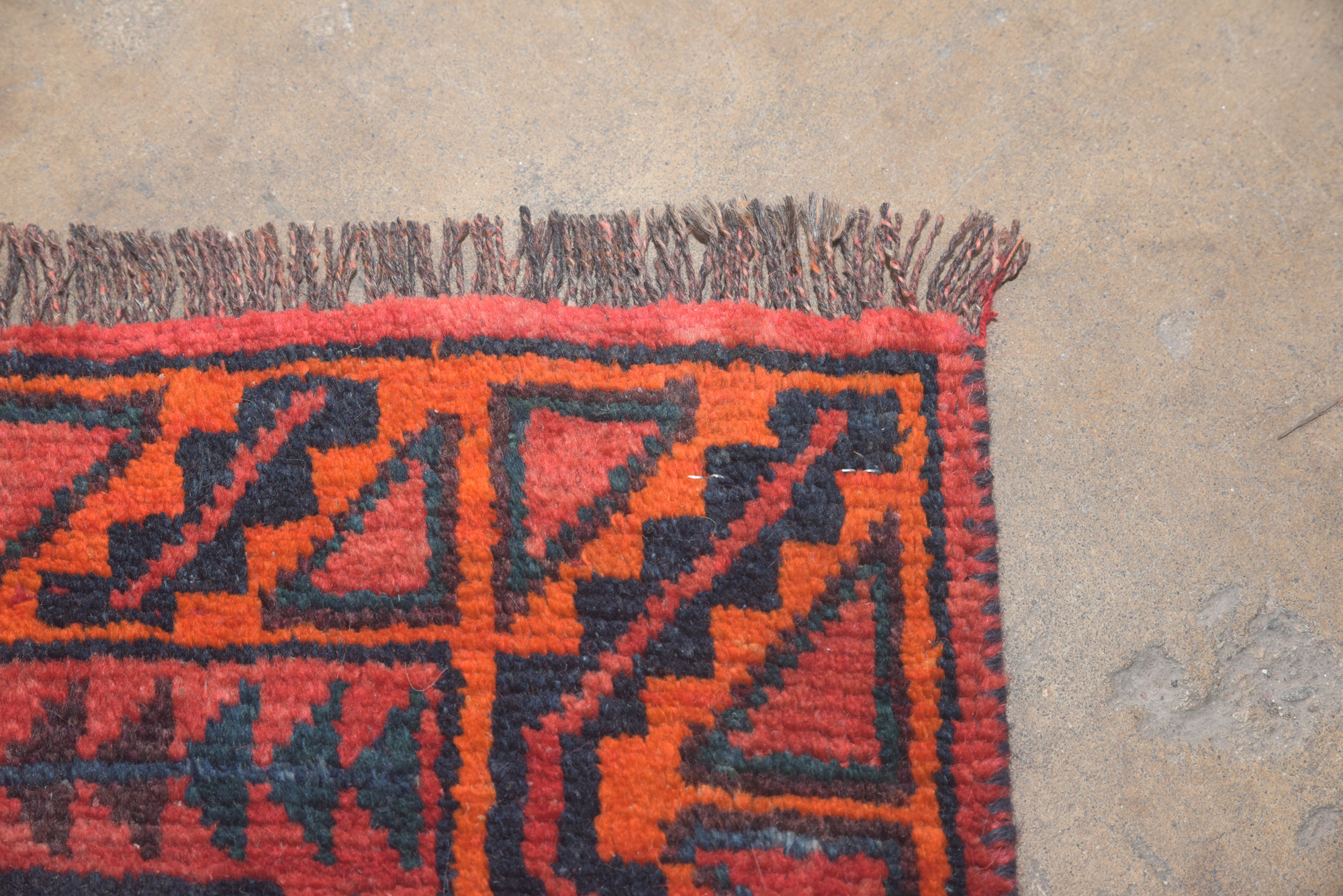 Hand-Knotted Persian Qashqai Wool Area Rug