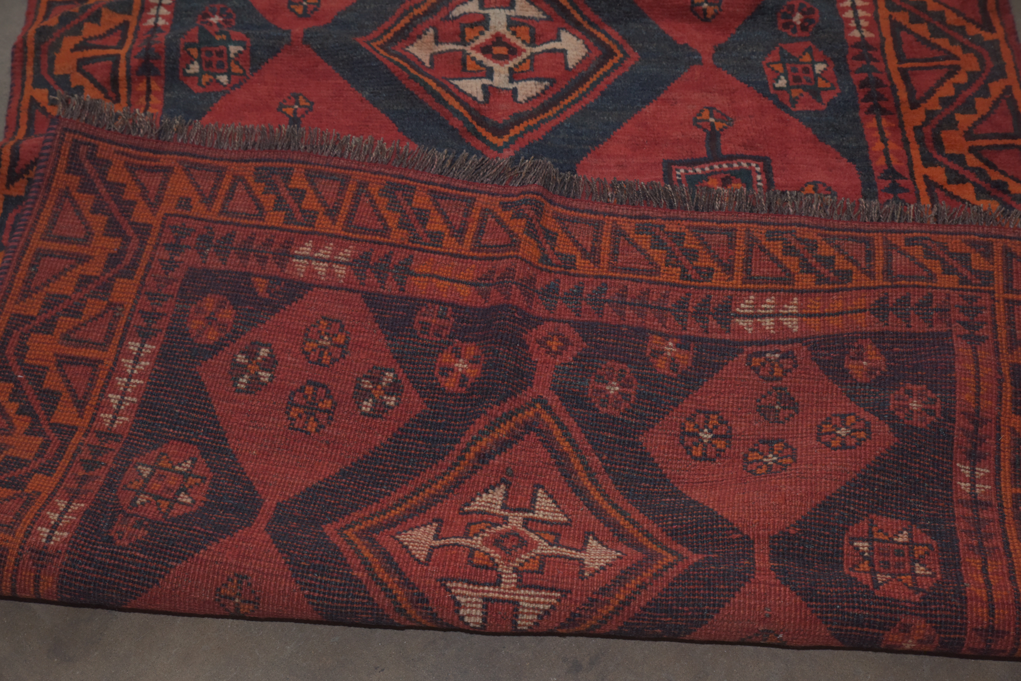 Hand-Knotted Persian Qashqai Wool Area Rug
