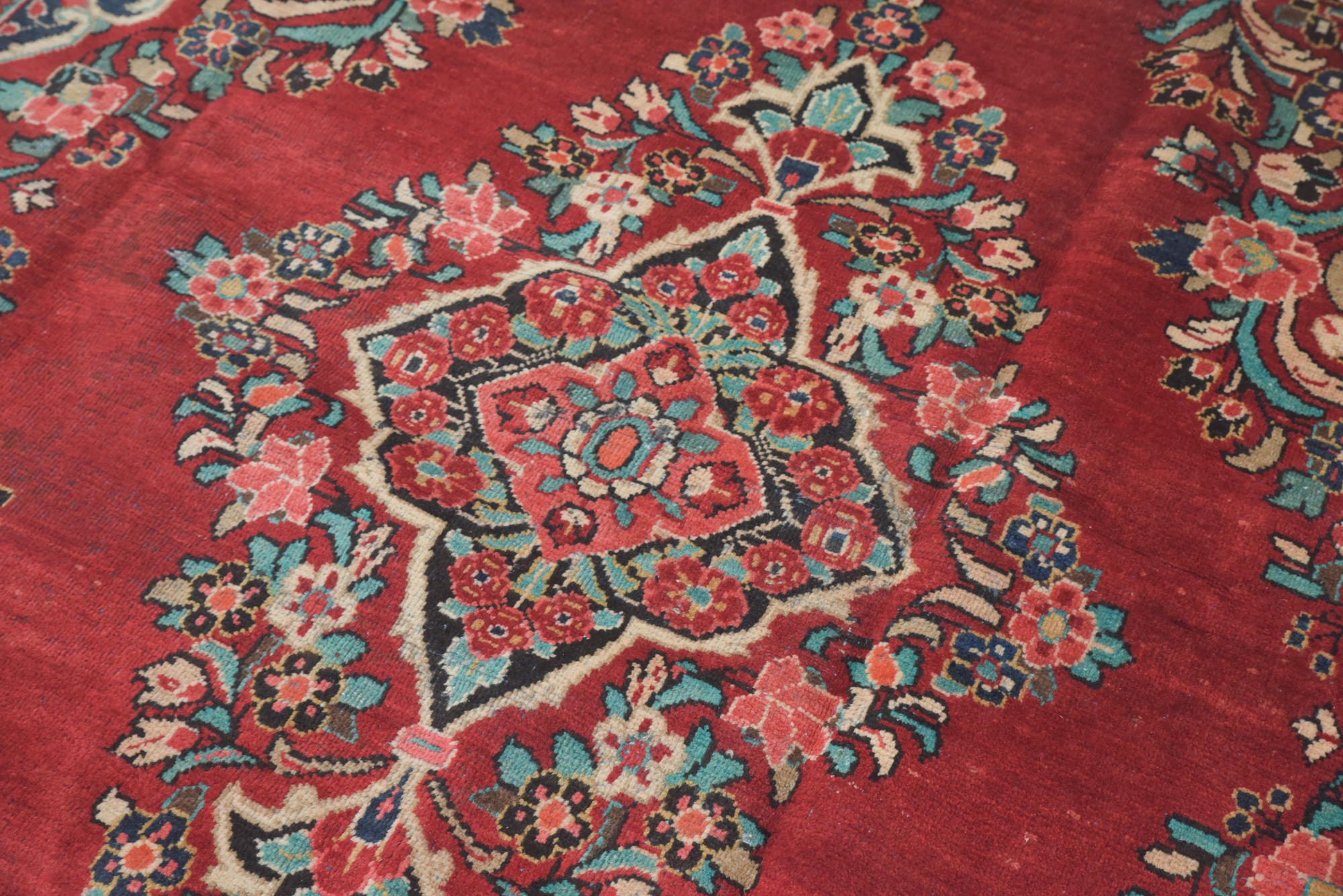 Hand-Knotted Persian Kashan Wool Area Rug