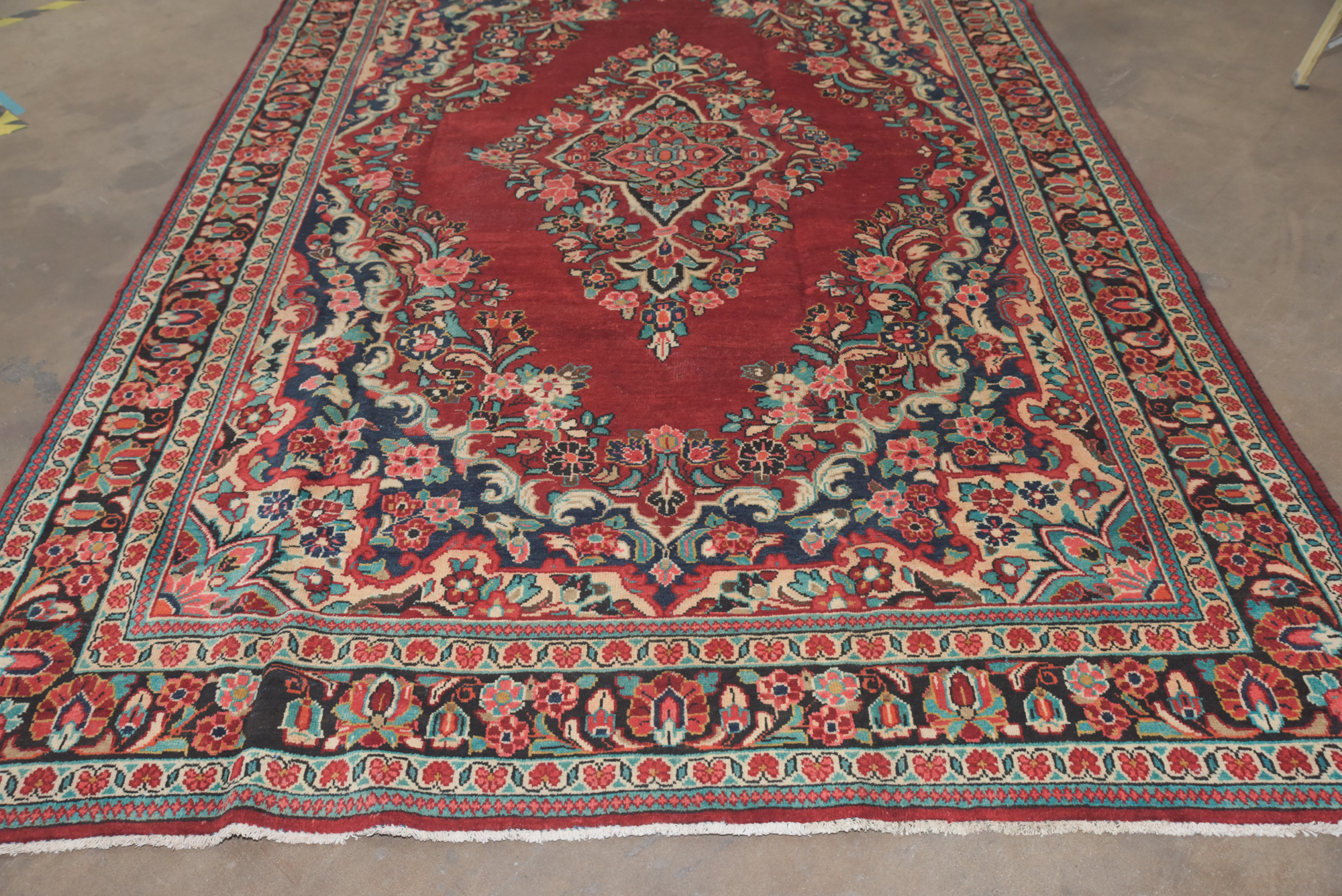 Hand-Knotted Persian Kashan Wool Area Rug