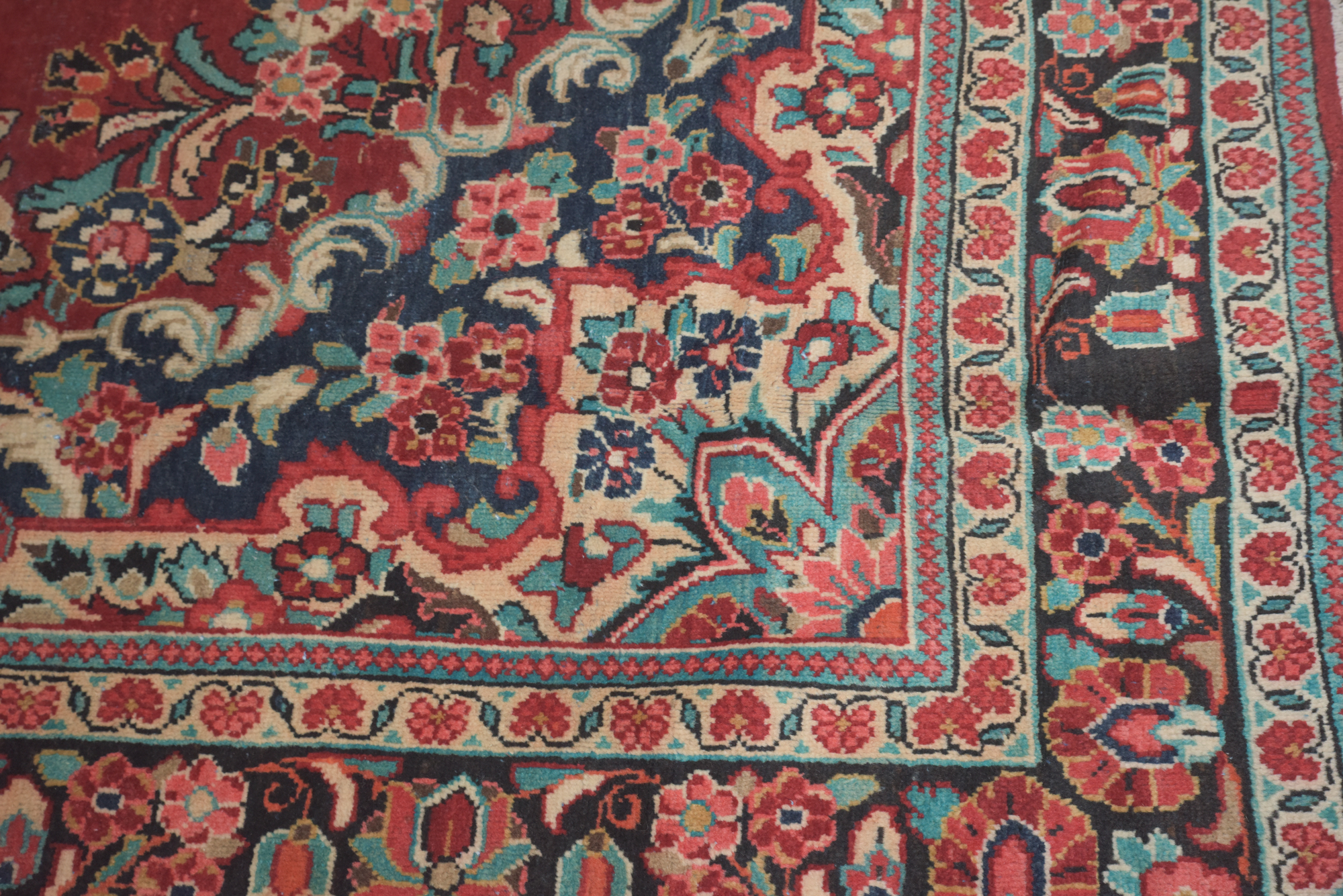 Hand-Knotted Persian Kashan Wool Area Rug