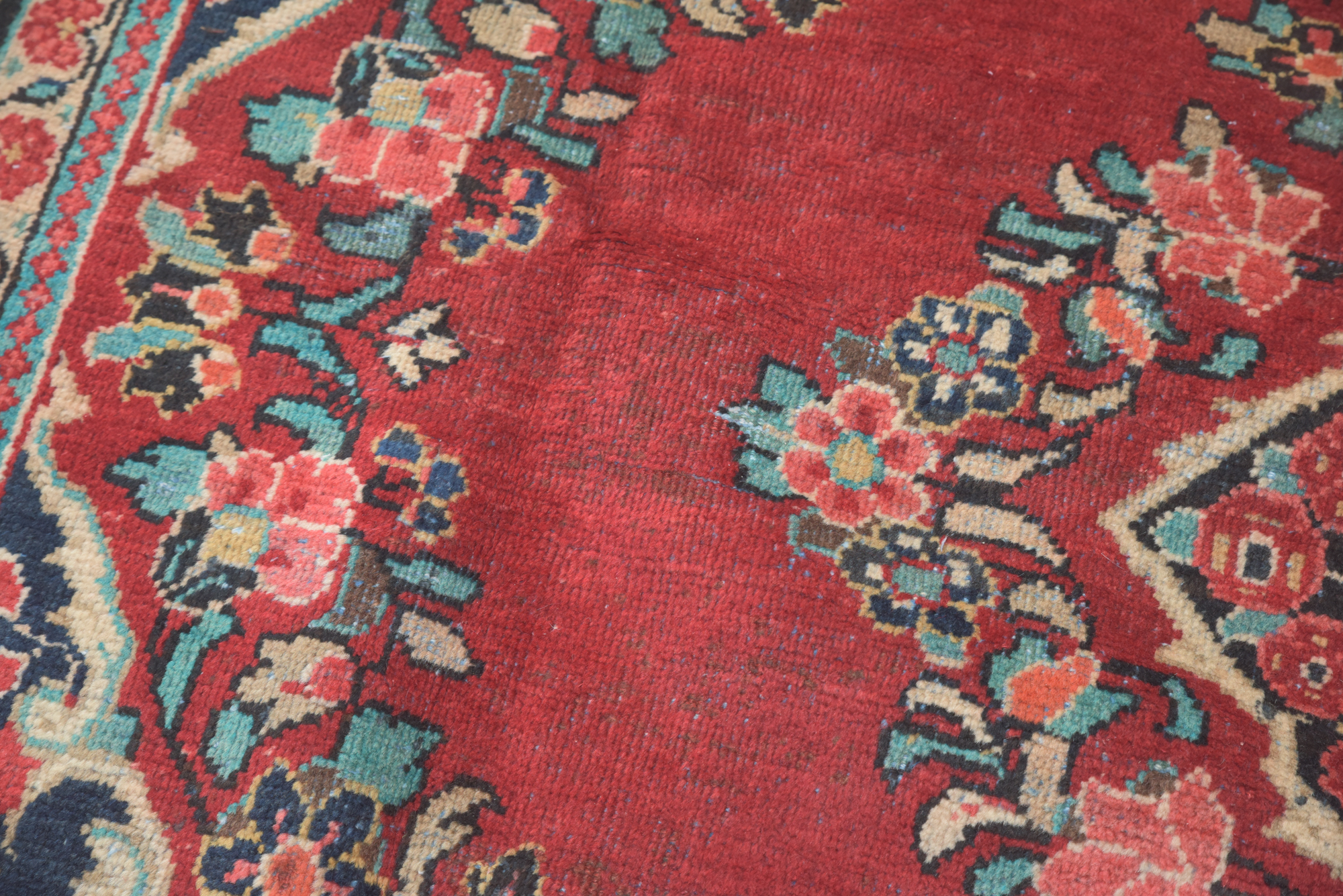 Hand-Knotted Persian Kashan Wool Area Rug