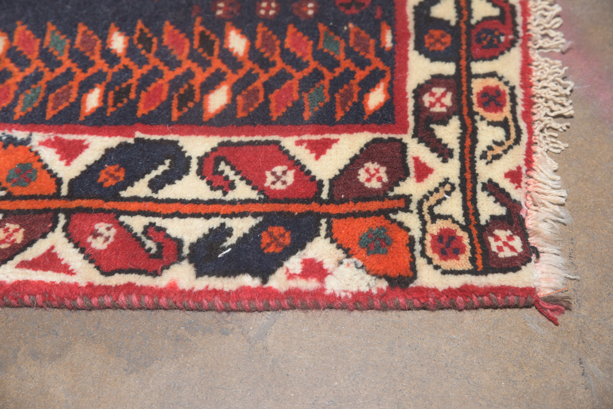 Hand-Knotted Persian Qashqai Wool Area Rug