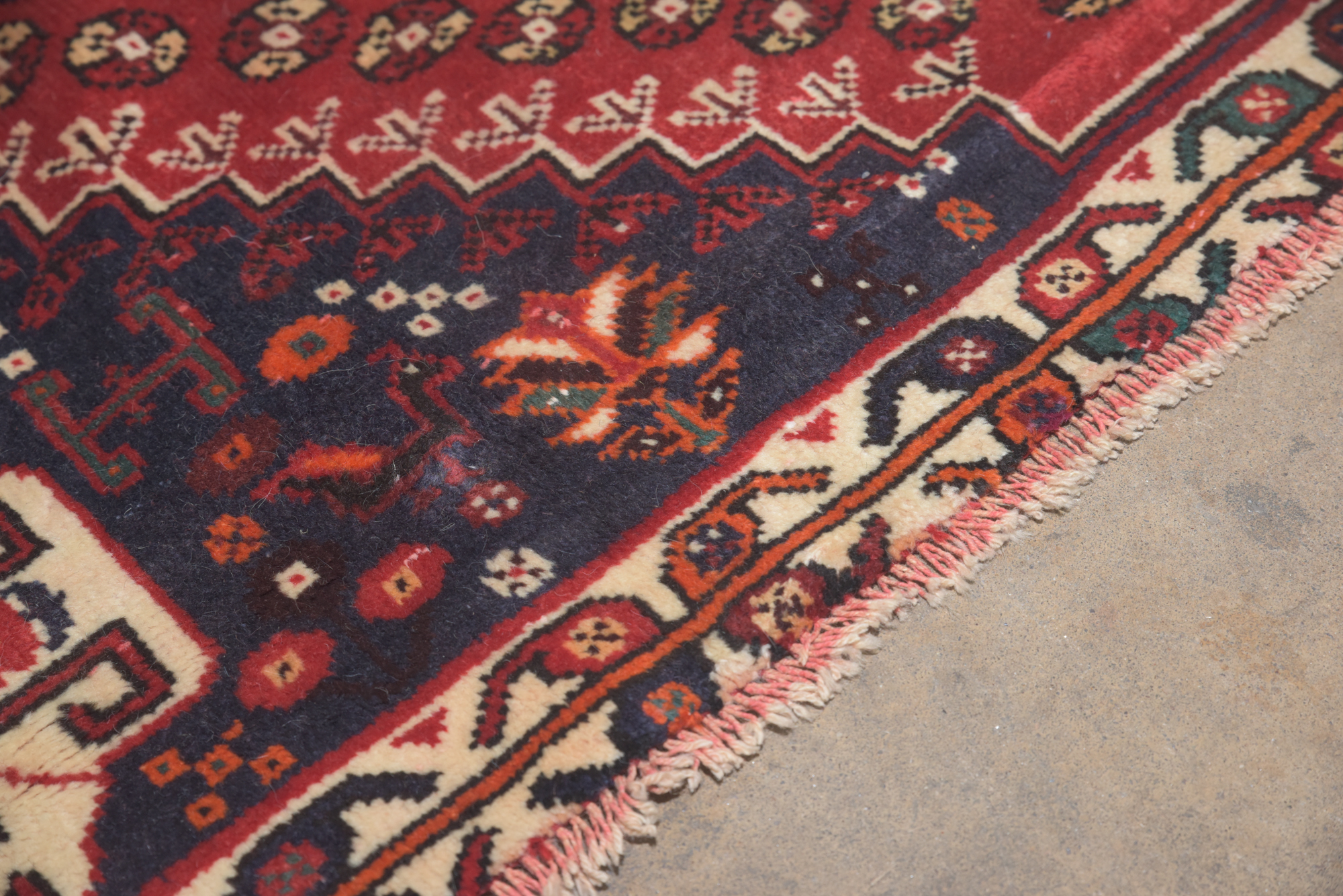 Hand-Knotted Persian Qashqai Wool Area Rug