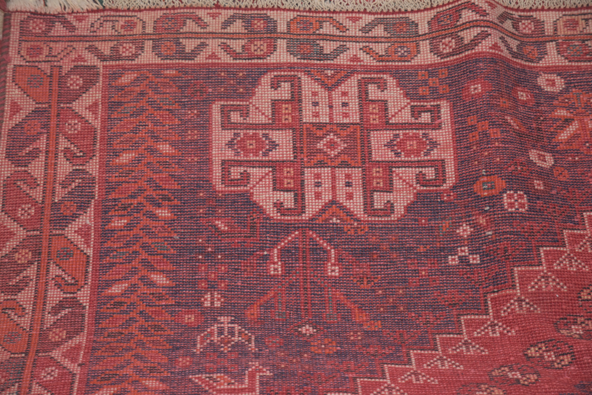 Hand-Knotted Persian Qashqai Wool Area Rug