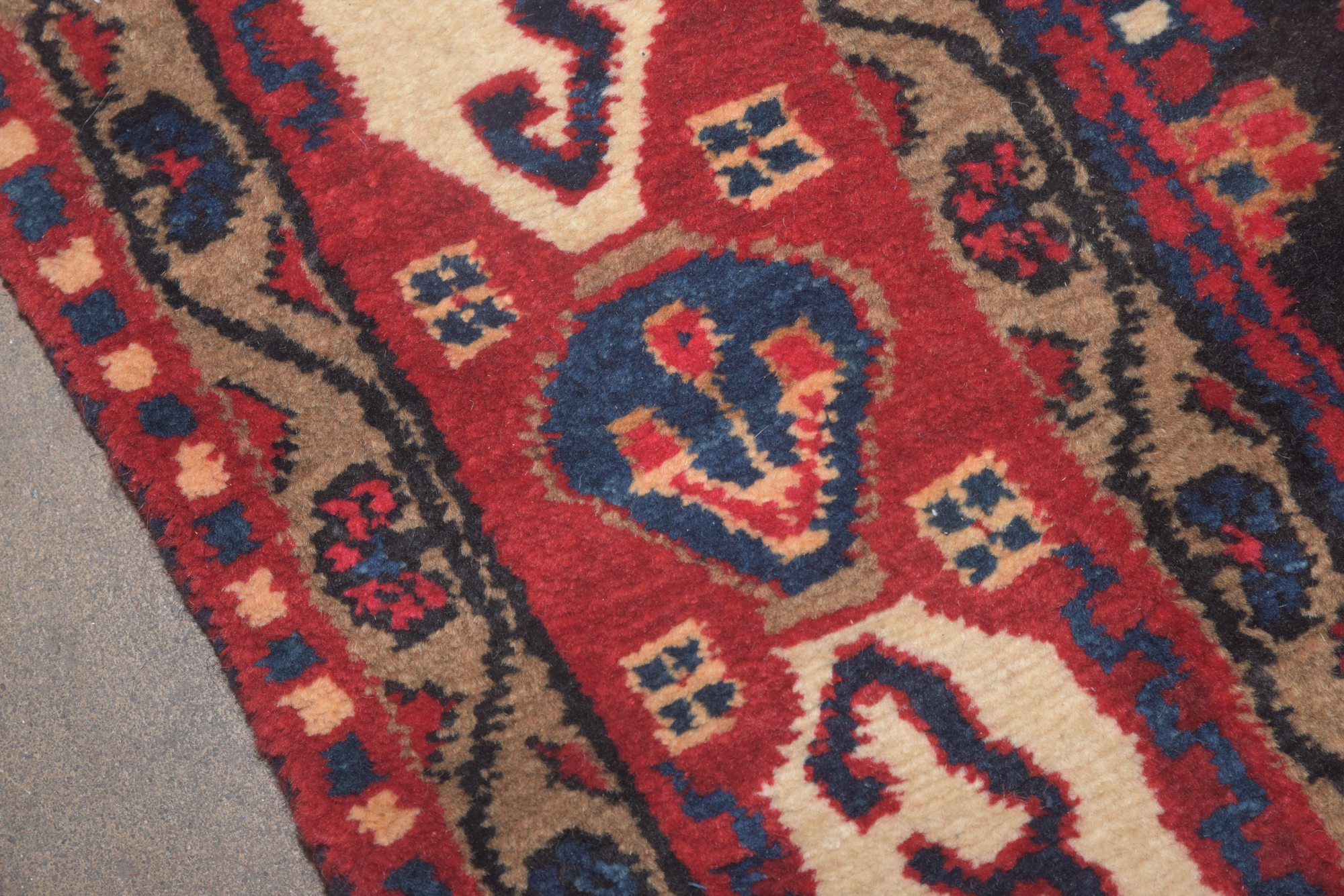 Hand-Knotted Persian Hamadan Pictoral Area Rug