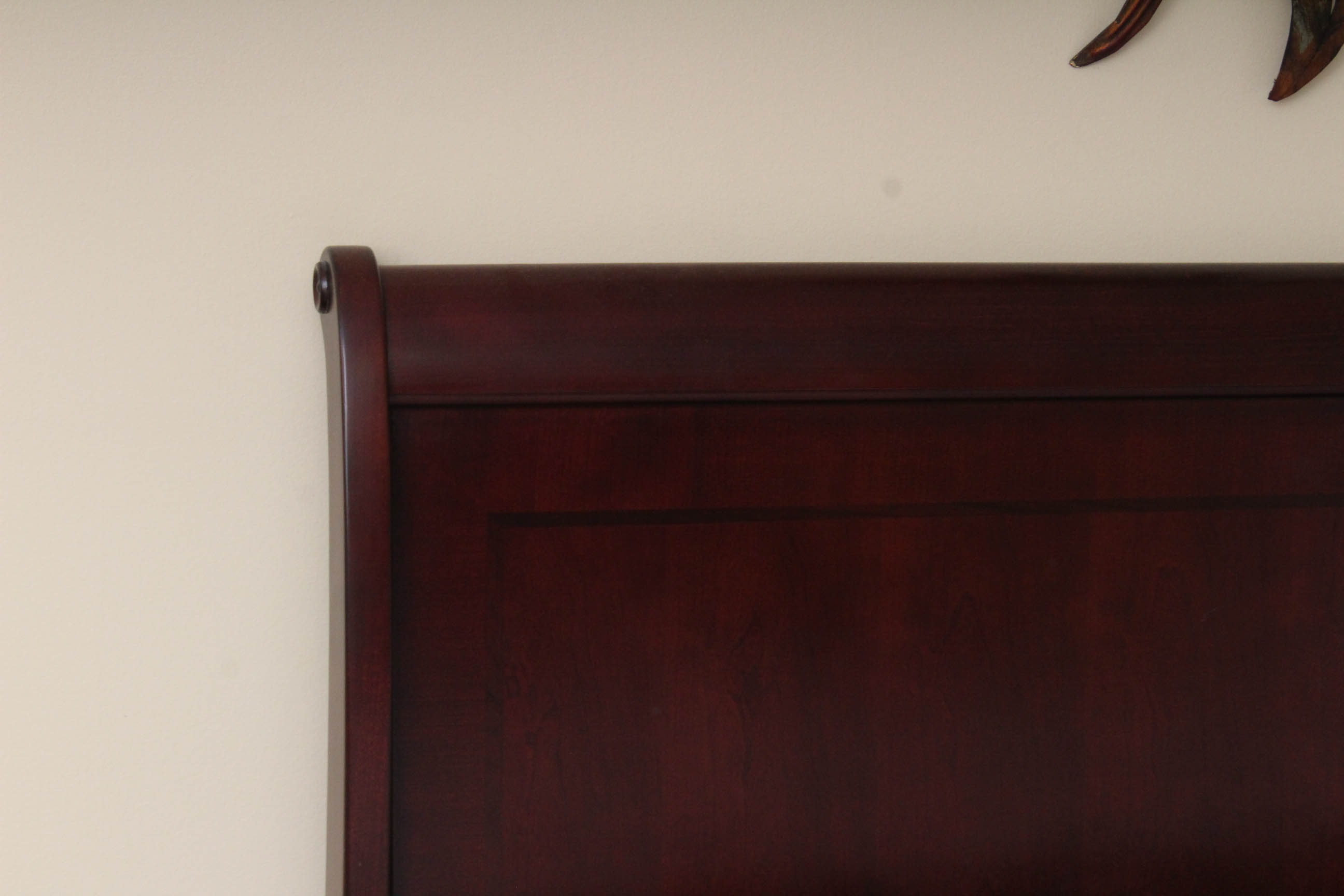 Mahogany Sleigh Style Full Bed