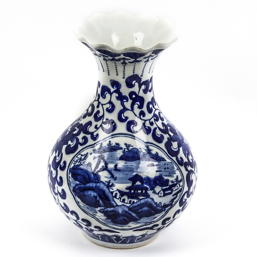 Chinese Hand-Painted Blue and White Porcelain Vase