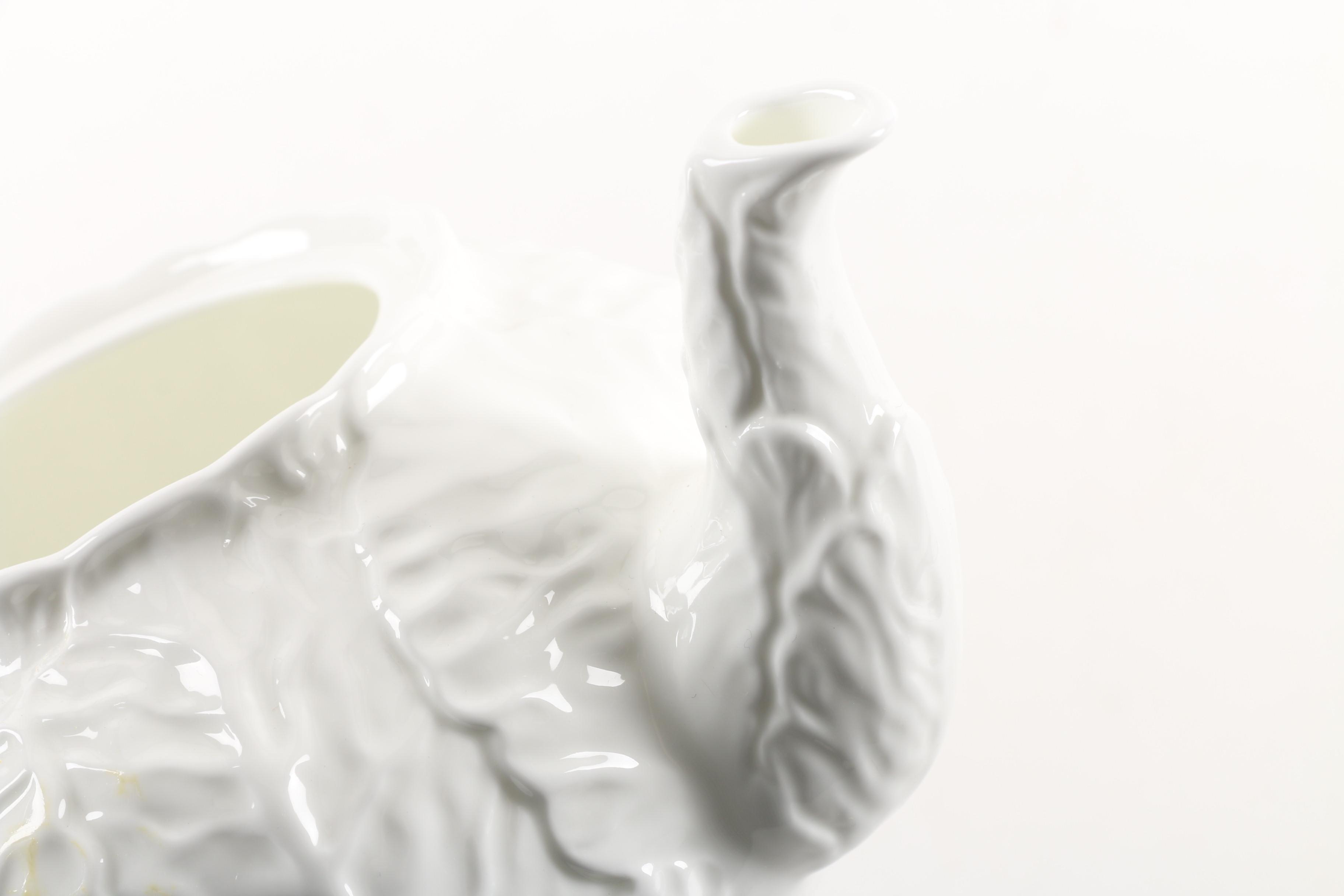 Wedgwood "Countryware" Bone China Teapot and English Mugs