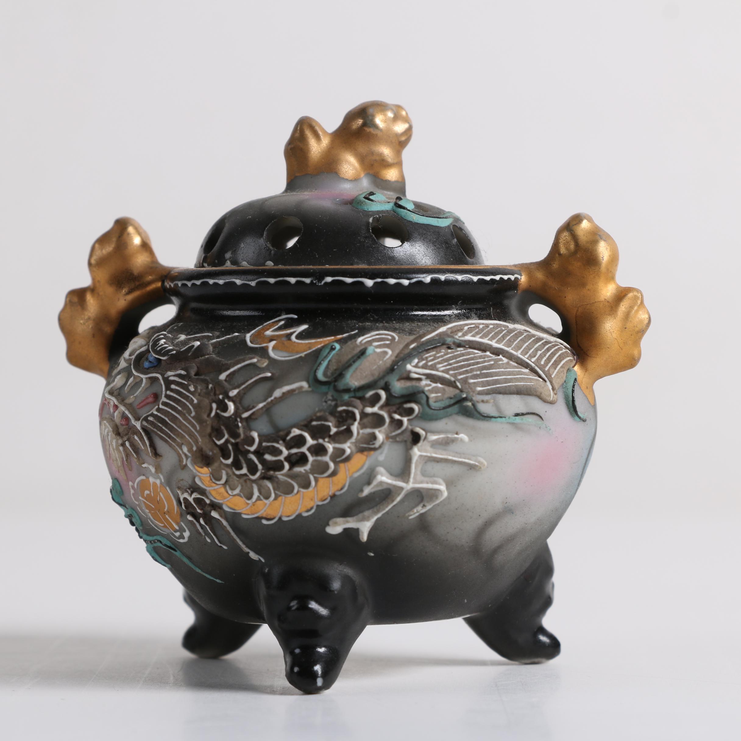 Vintage Japanese Export Porcelain Tea Cups, Saucers and Sugar Bowl