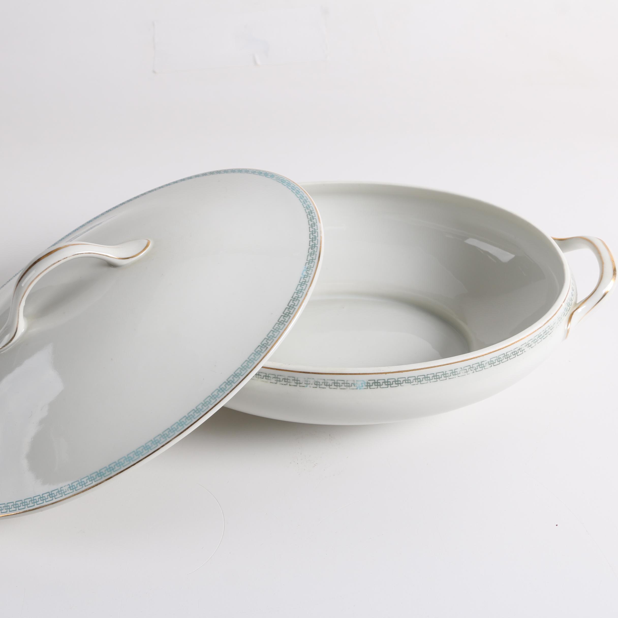 Japanese Porcelain Serveware Featuring Noritake "Shantung"