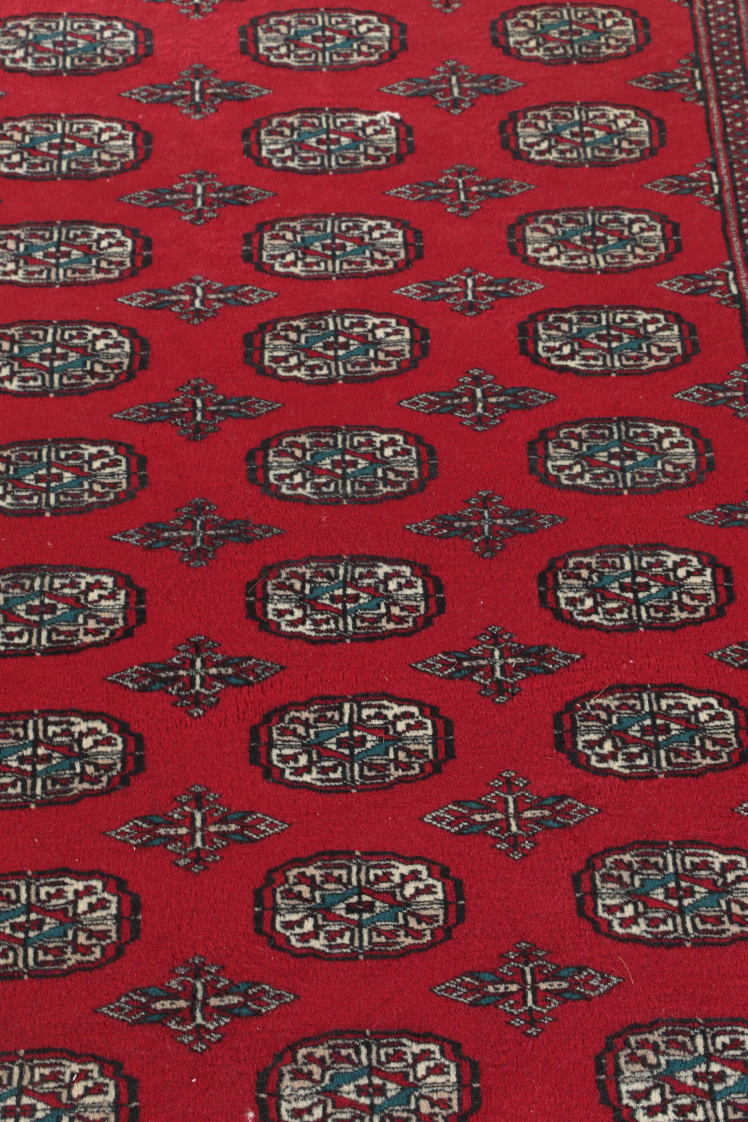 Finely Hand-Knotted Pakistani Bokhara Wool Area Rug