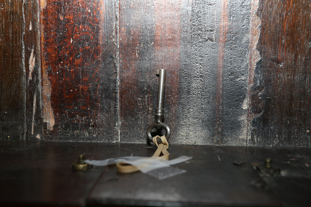 Antique Queen Anne Style Side Table