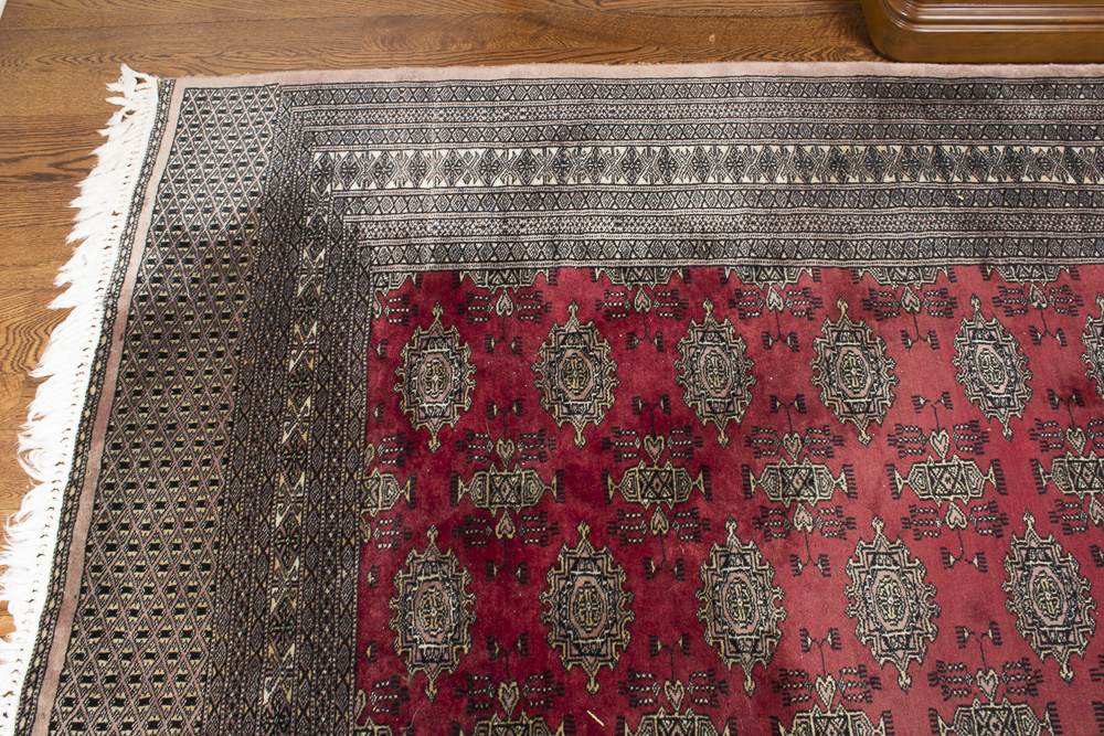 Finely Hand-Knotted Pakistani Bokhara Wool Area Rug
