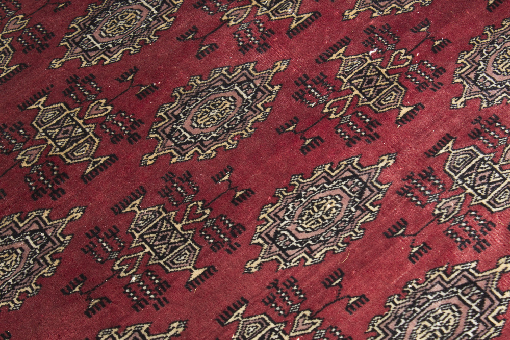 Finely Hand-Knotted Pakistani Bokhara Wool Area Rug