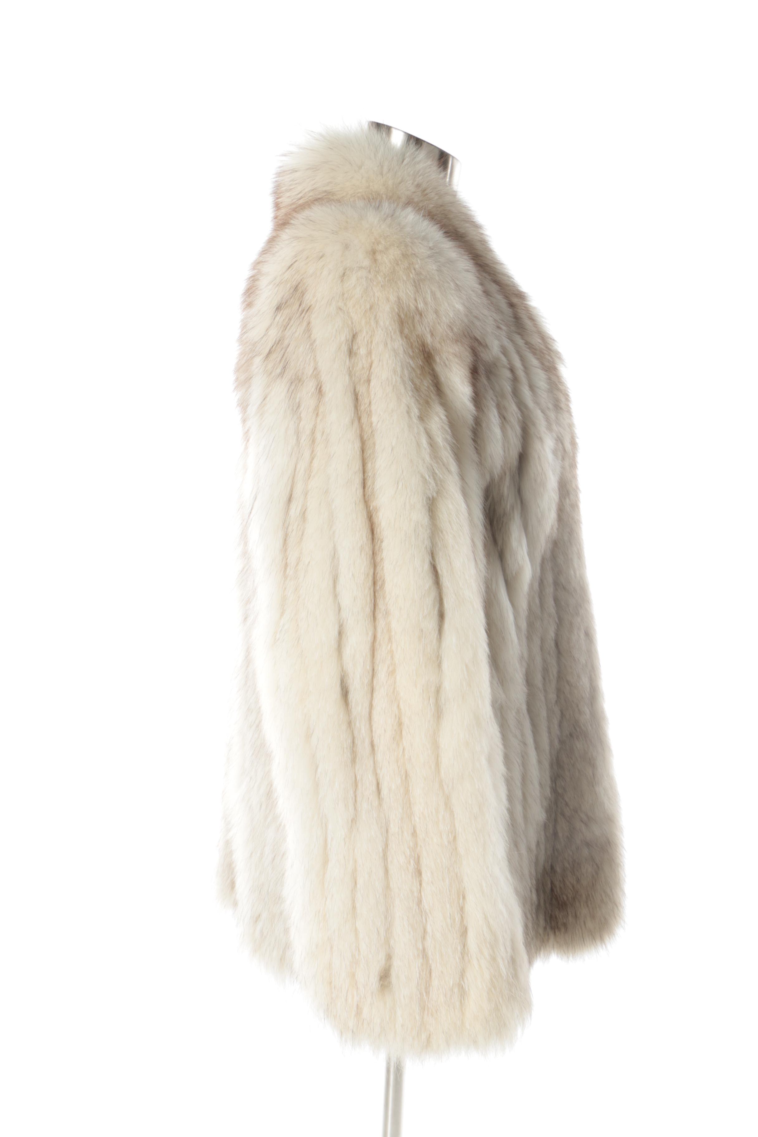 Women's Vintage Bricker-Tunis Furriers Saga Fox Fur Coat
