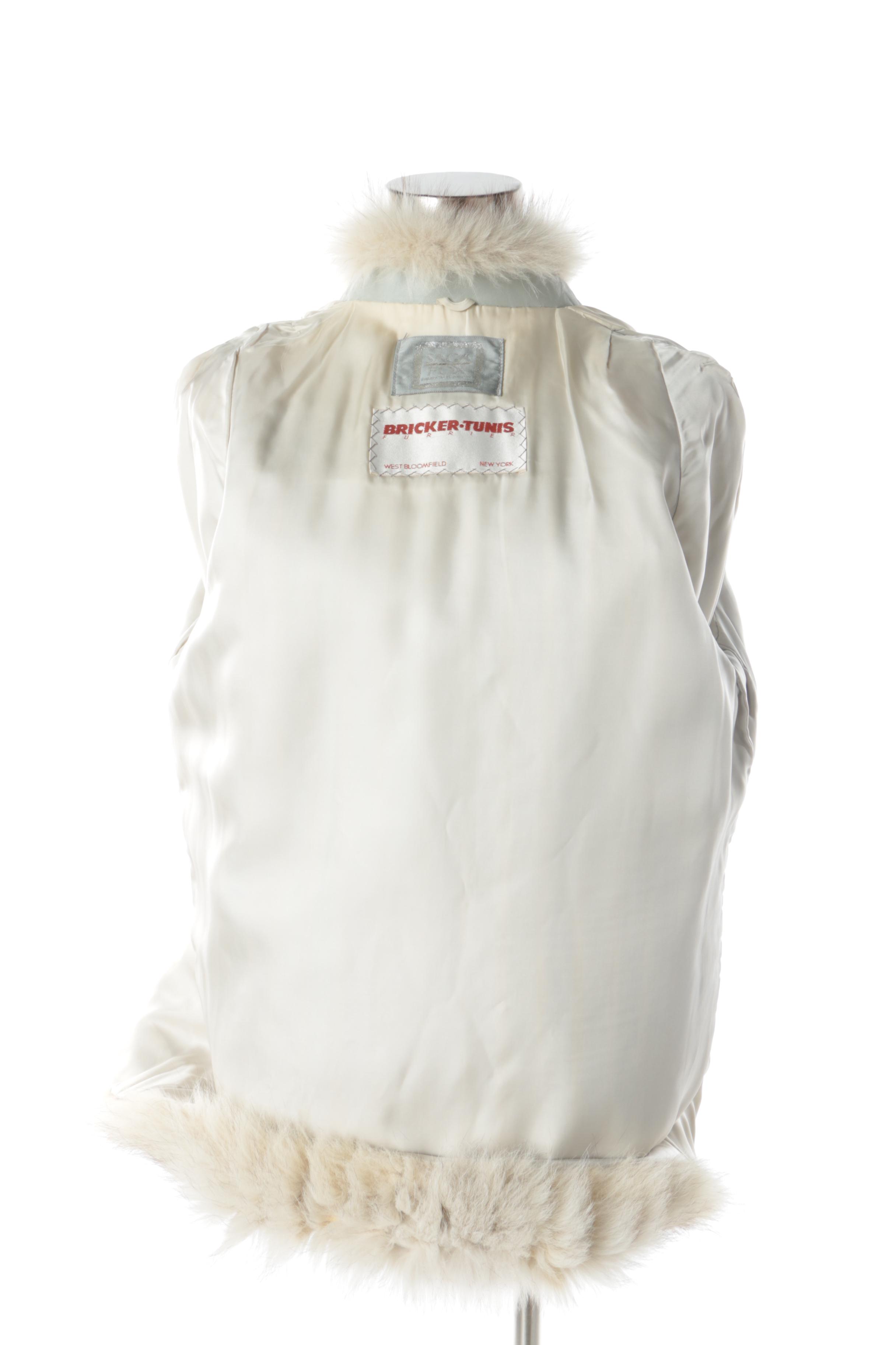 Women's Vintage Bricker-Tunis Furriers Saga Fox Fur Coat