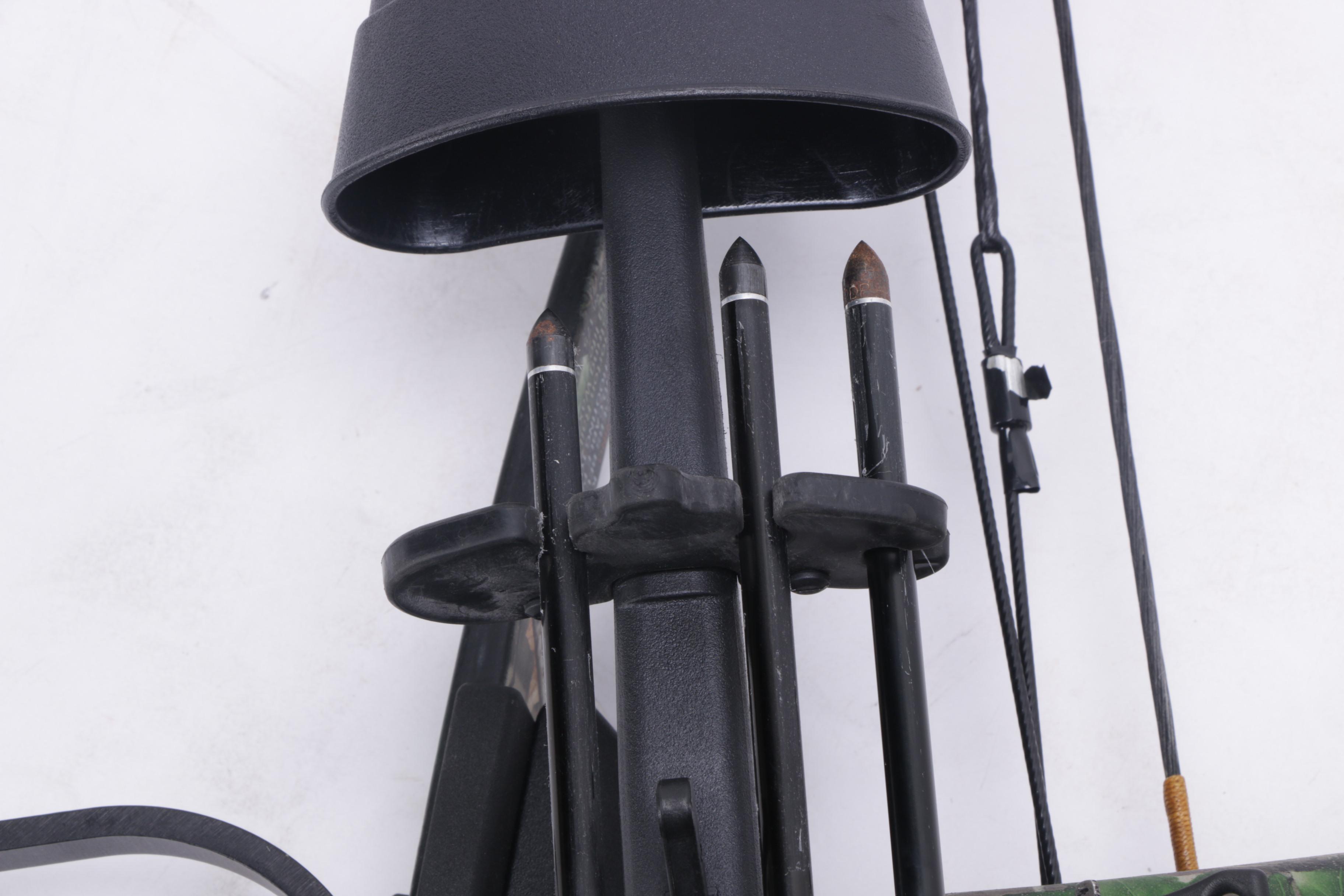 Horton Team Realtree HD 175 Crossbow with Practice Points and Scopes