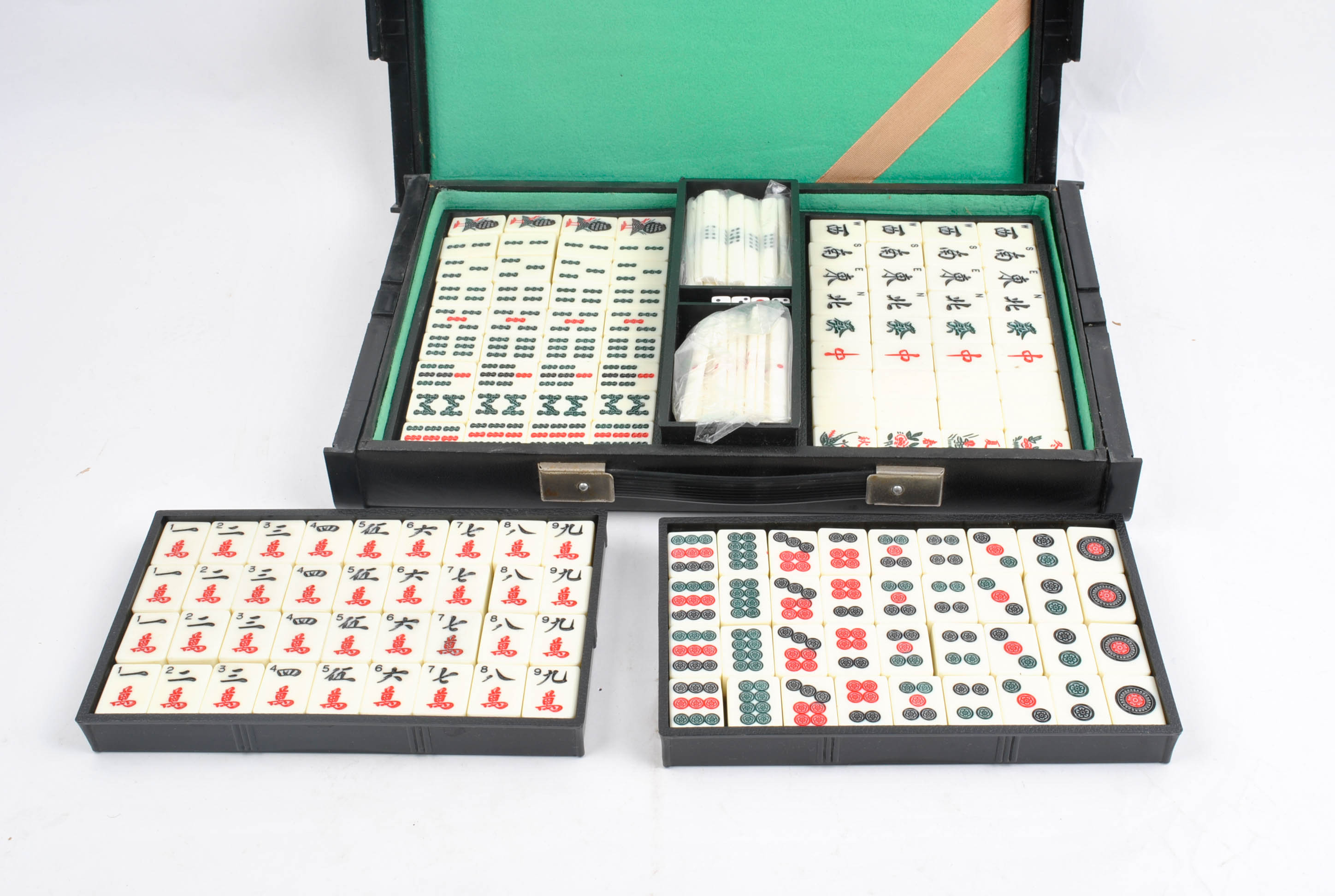 Mahjong Game in Case