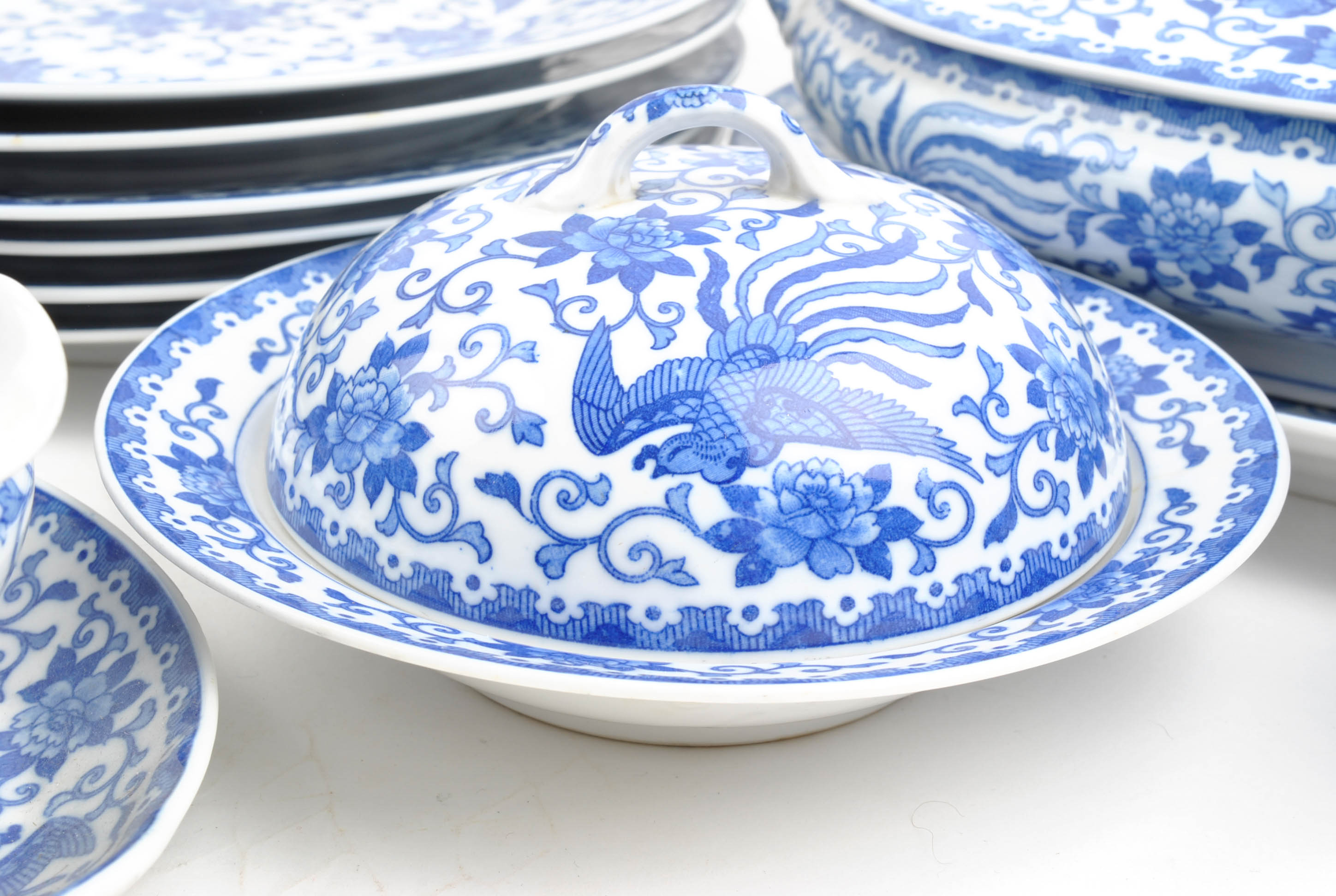 Noritake "Howo" Porcelain Dinnerware and Serveware