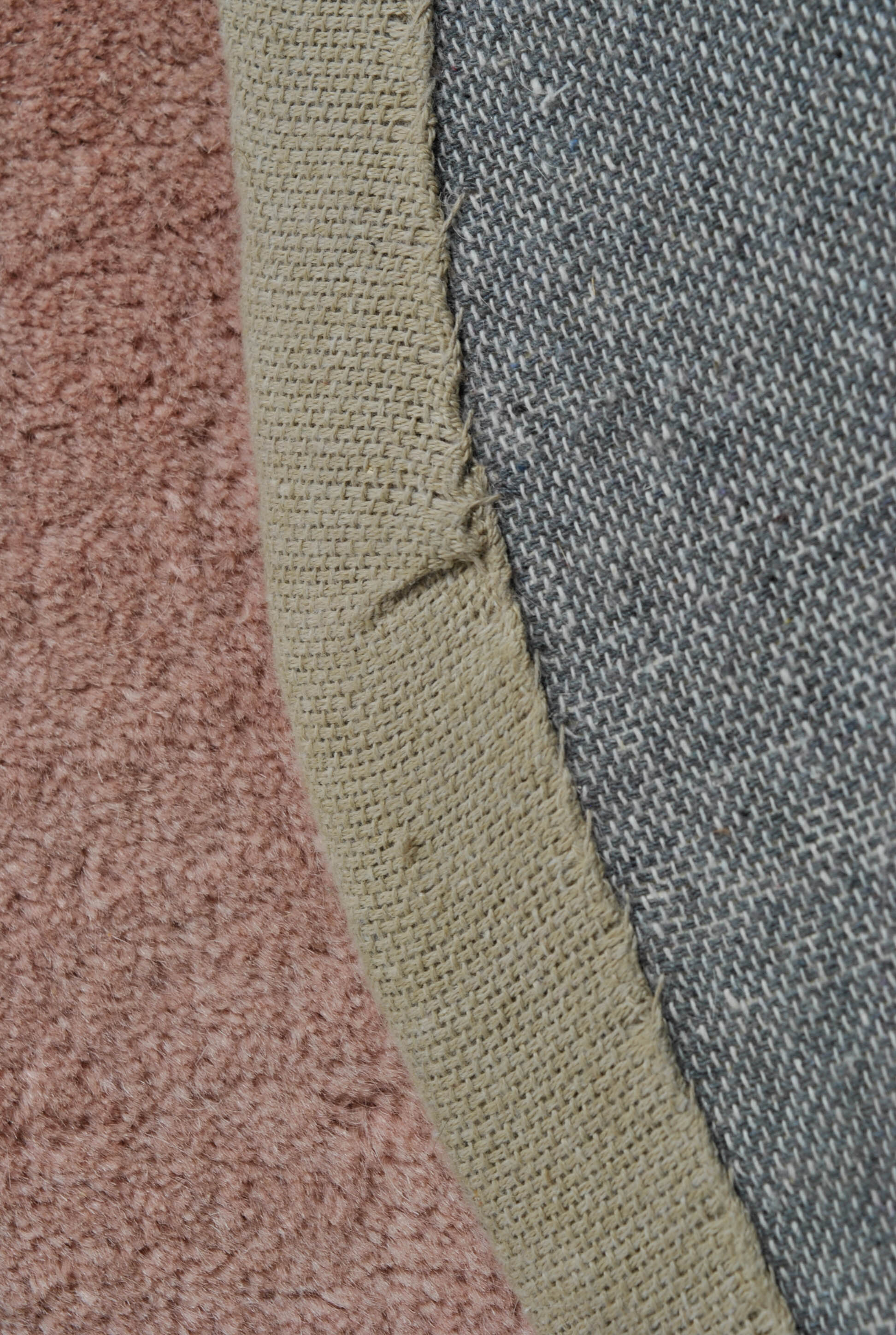 Hand-Tufted Chinese "Harmony" Carved Wool Area Rug by Momeni