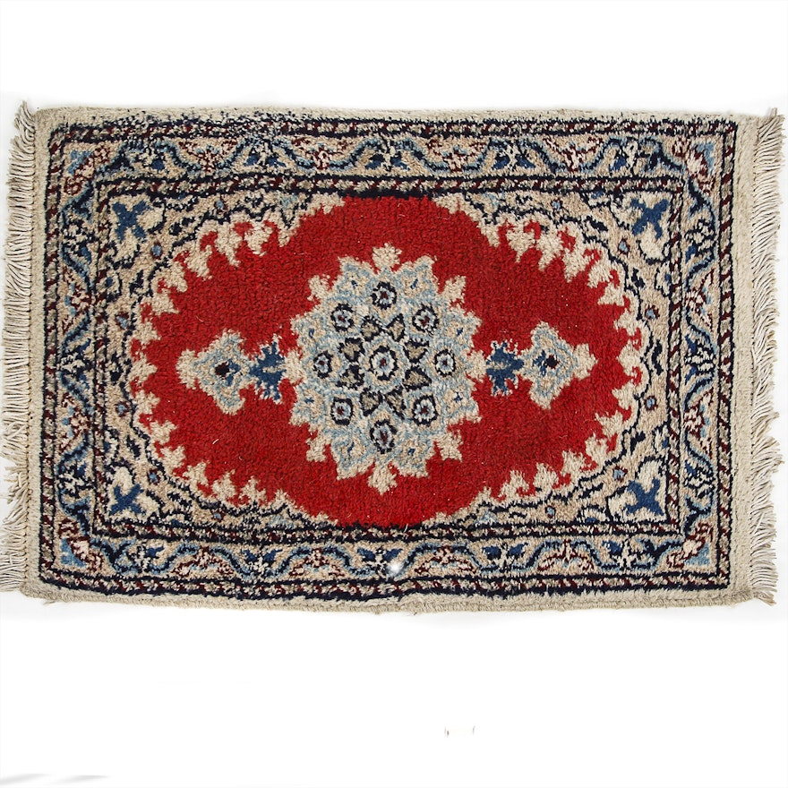 Vintage Hand-Knotted Persian Style Wool Mat