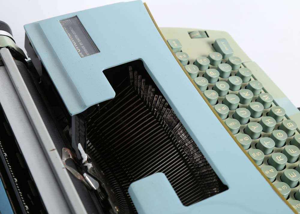 Vintage Smith-Corona Coronet Cartridge 10 Electric Typewriter