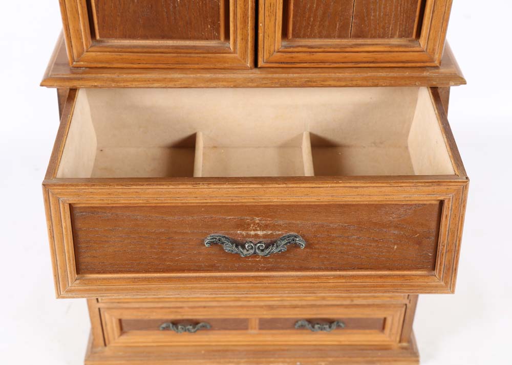 Vintage Table Top Jewelry Box