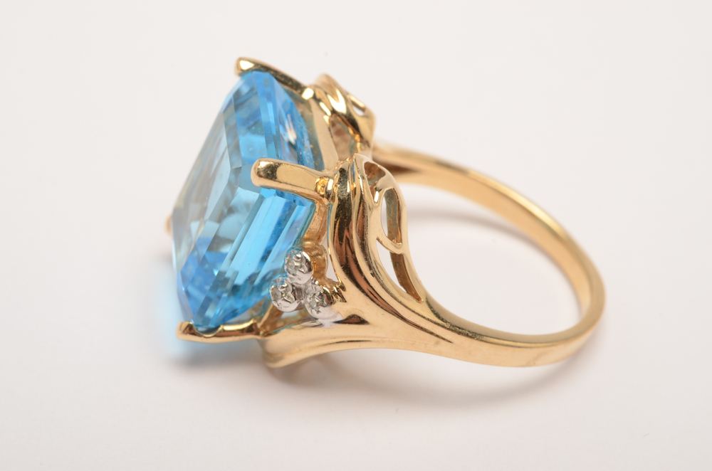 Clyde Duneier 10K Yellow Gold 12.50 CT Blue Topaz and Diamond Ring